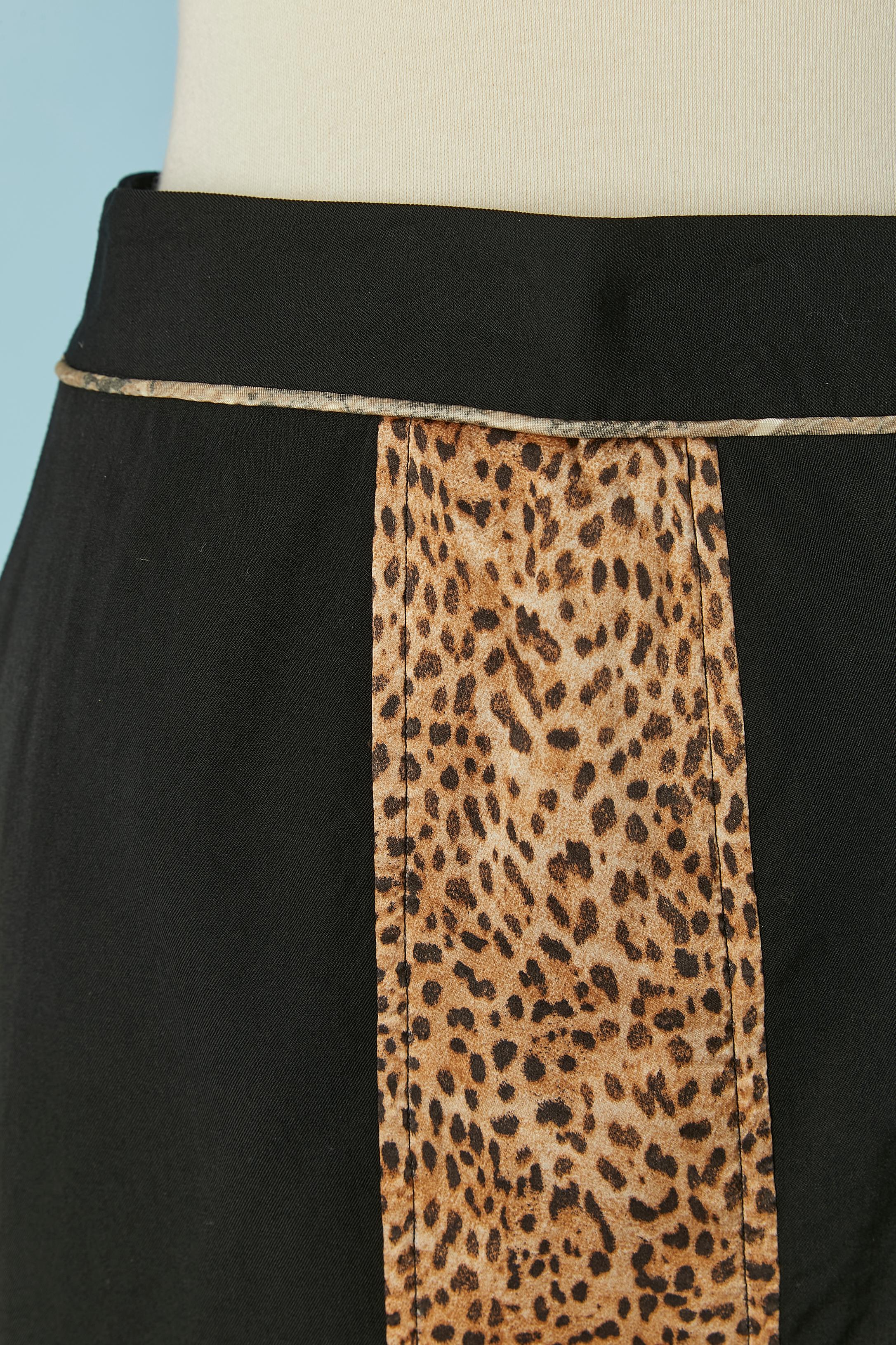 Black straight skirt with leopard print padded side Just Cavalli  In Excellent Condition For Sale In Saint-Ouen-Sur-Seine, FR