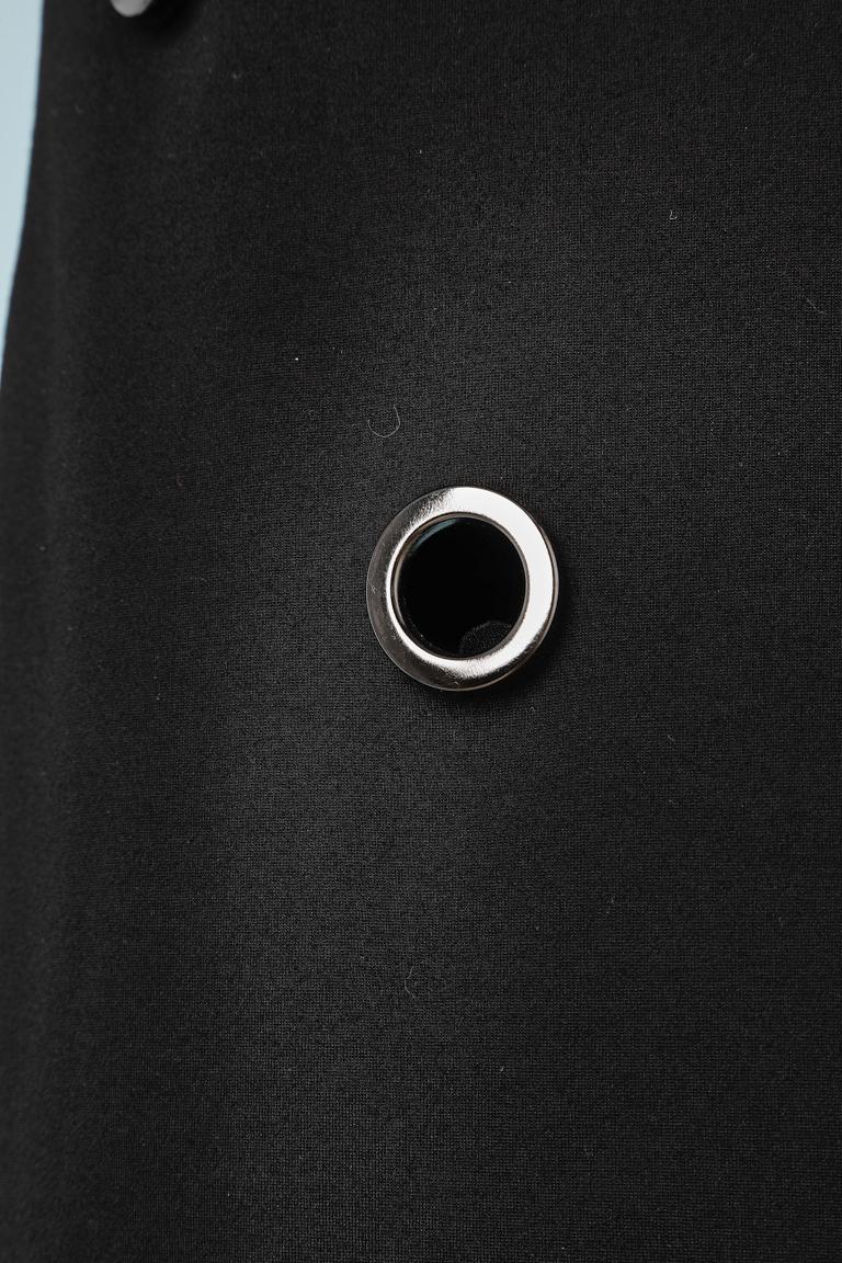 Noir Jupe crayon en jersey stretch noir avec œillets métalliques Roméo Gigli  en vente