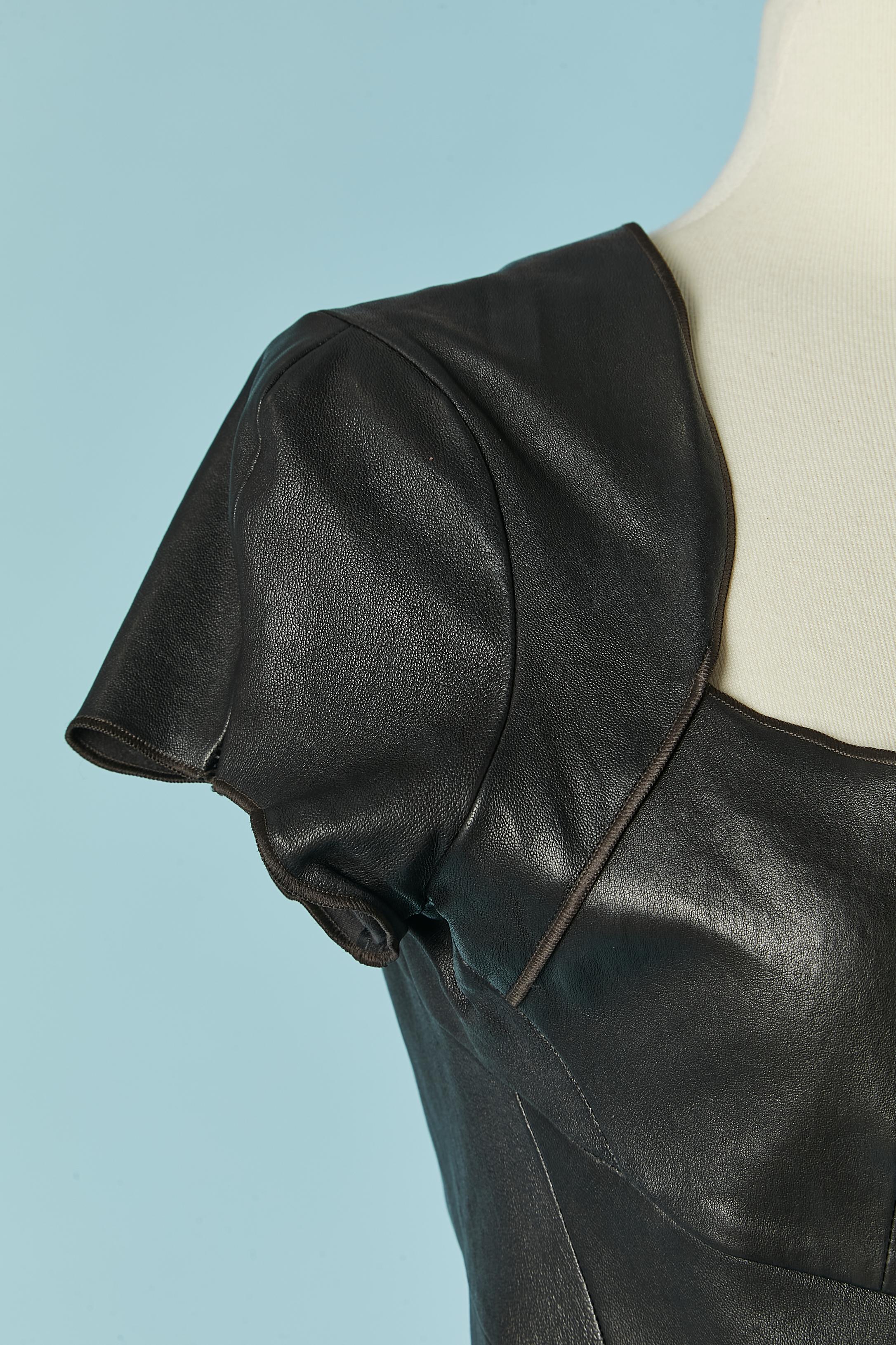 Vestido negro de piel elástica con corte y manga corta JITROIS Negro en venta