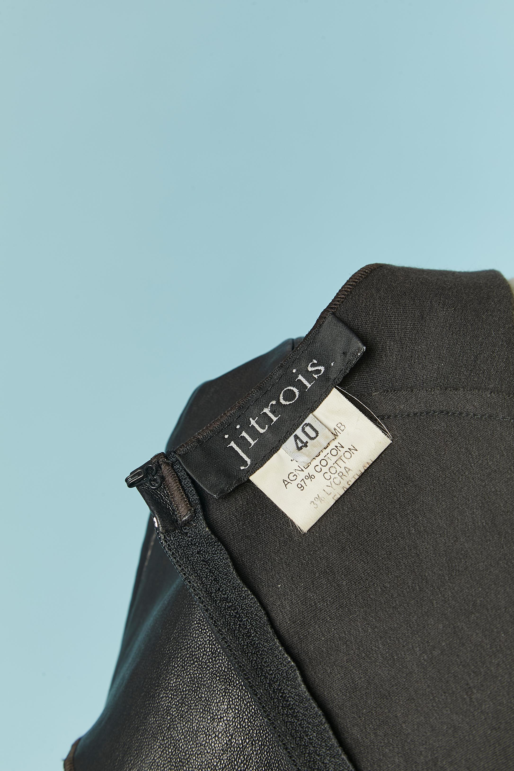 Vestido negro de piel elástica con corte y manga corta JITROIS en venta 2