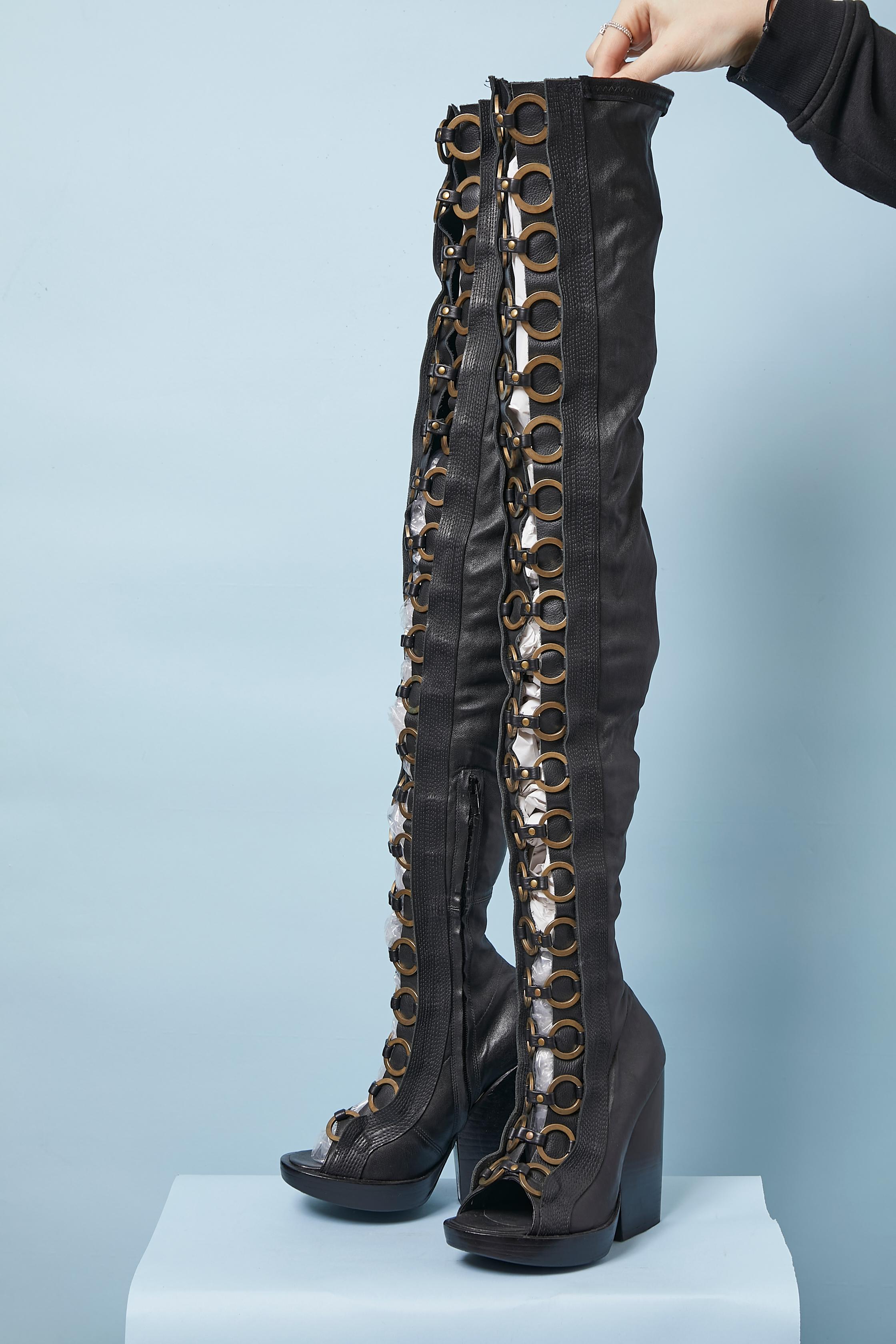 Black stretch leather high boots open toe with metal ring In Excellent Condition For Sale In Saint-Ouen-Sur-Seine, FR