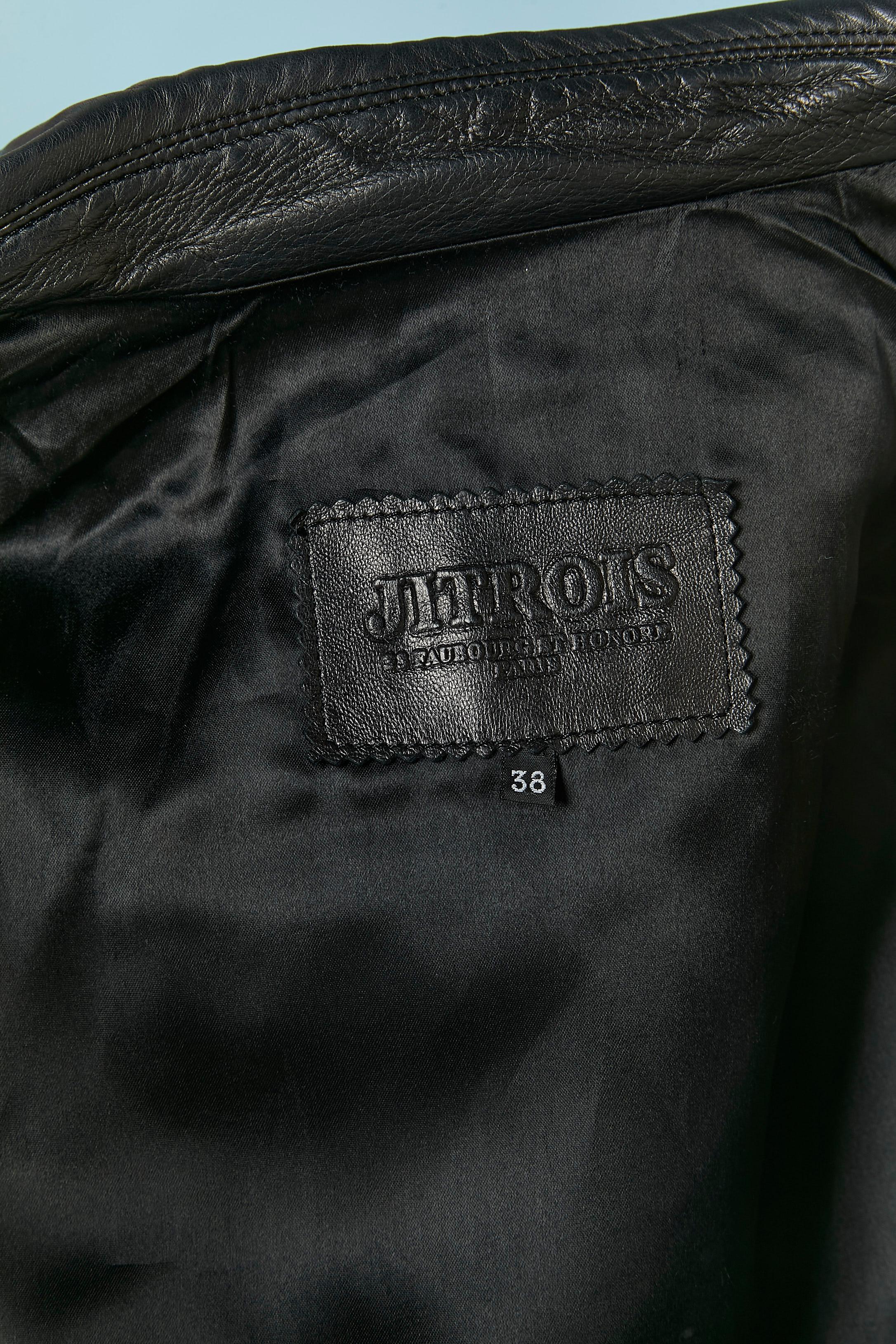 Veste en cuir stretch noir avec ceinture JITROIS en vente 2