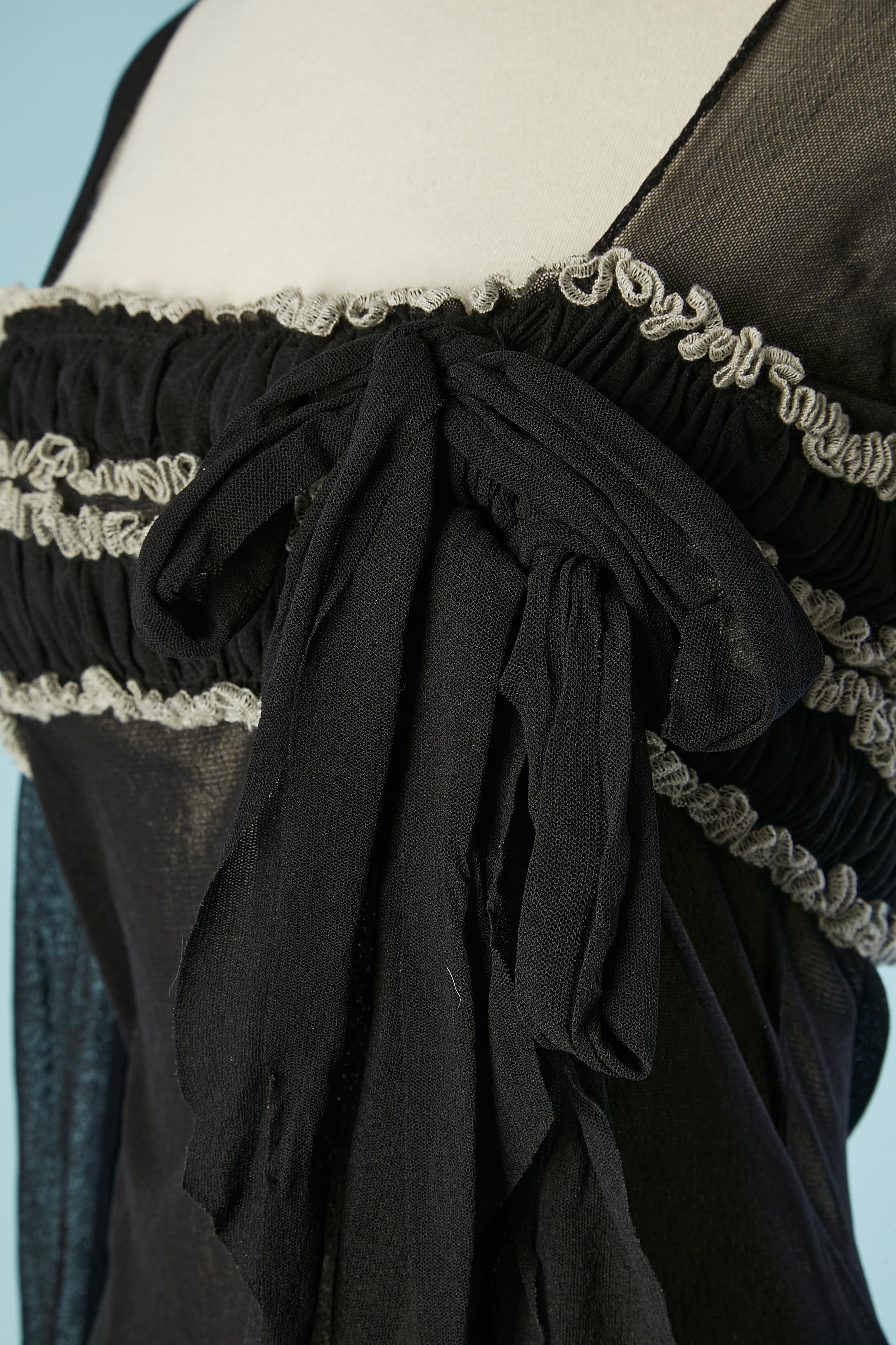 Schwarzes Stretch- Tülloberteil aus Tüll mit Gather- und Oberteilsstickerei Jean-Paul Gaultier Maille im Zustand „Hervorragend“ im Angebot in Saint-Ouen-Sur-Seine, FR