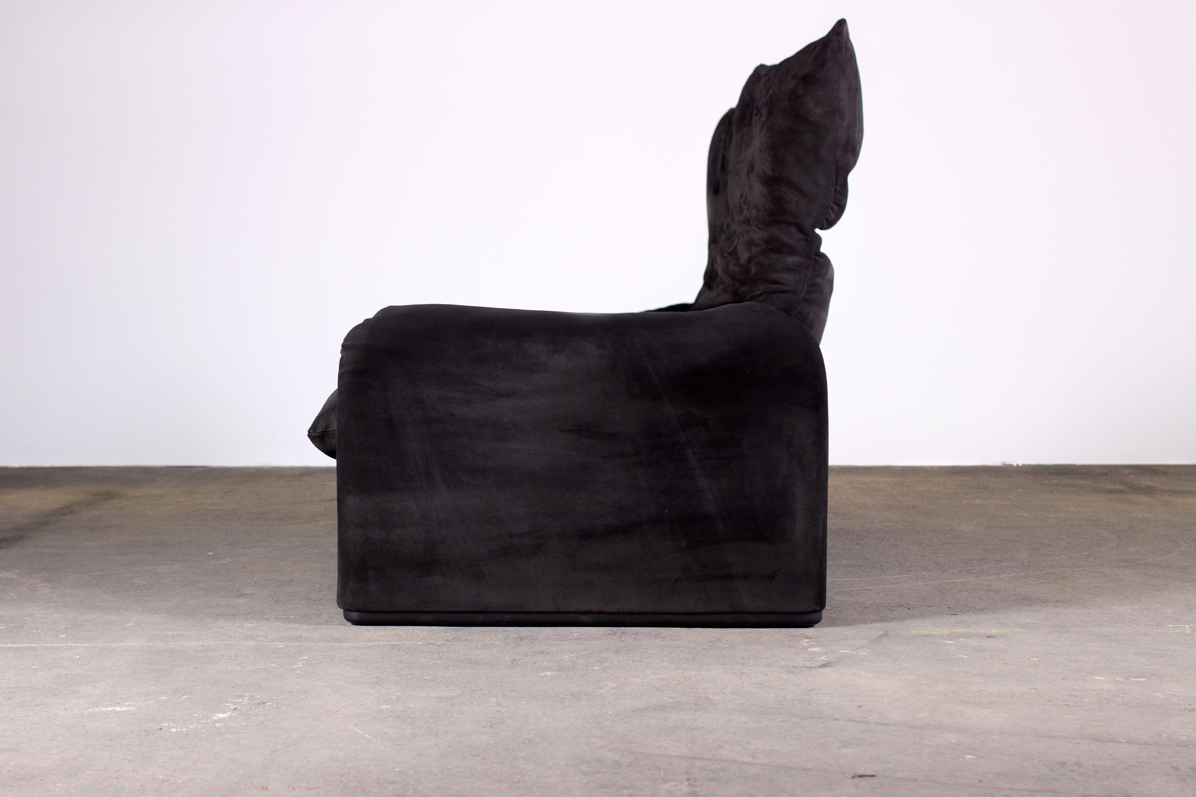 Black Suede 2-Seater Maralunga Sofa by Vico Magistretti for Cassina 4