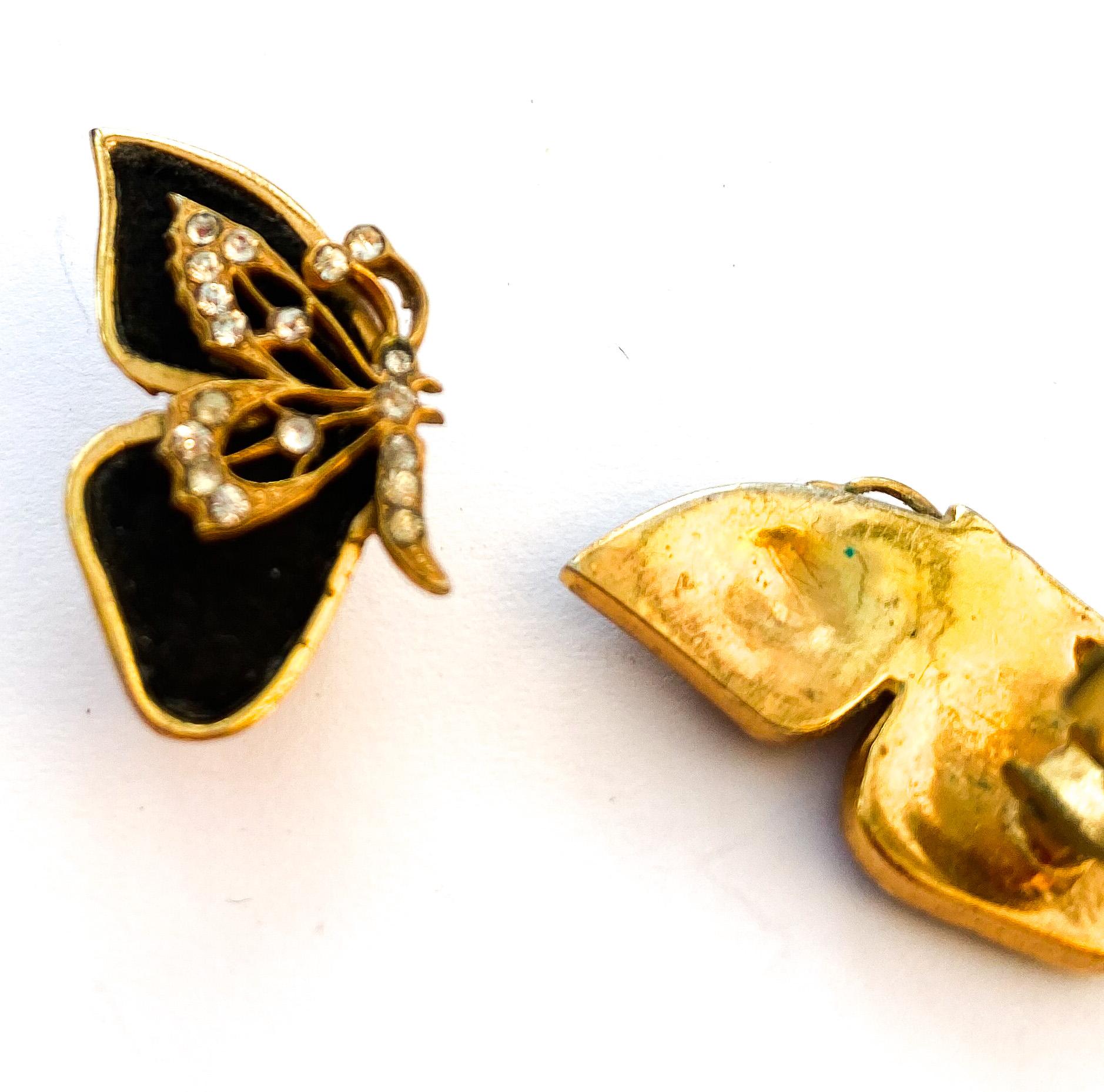 Black suede and clear paste 'butterfly' earrings, H De La Pensee, France, 1930s. In Excellent Condition For Sale In Greyabbey, County Down