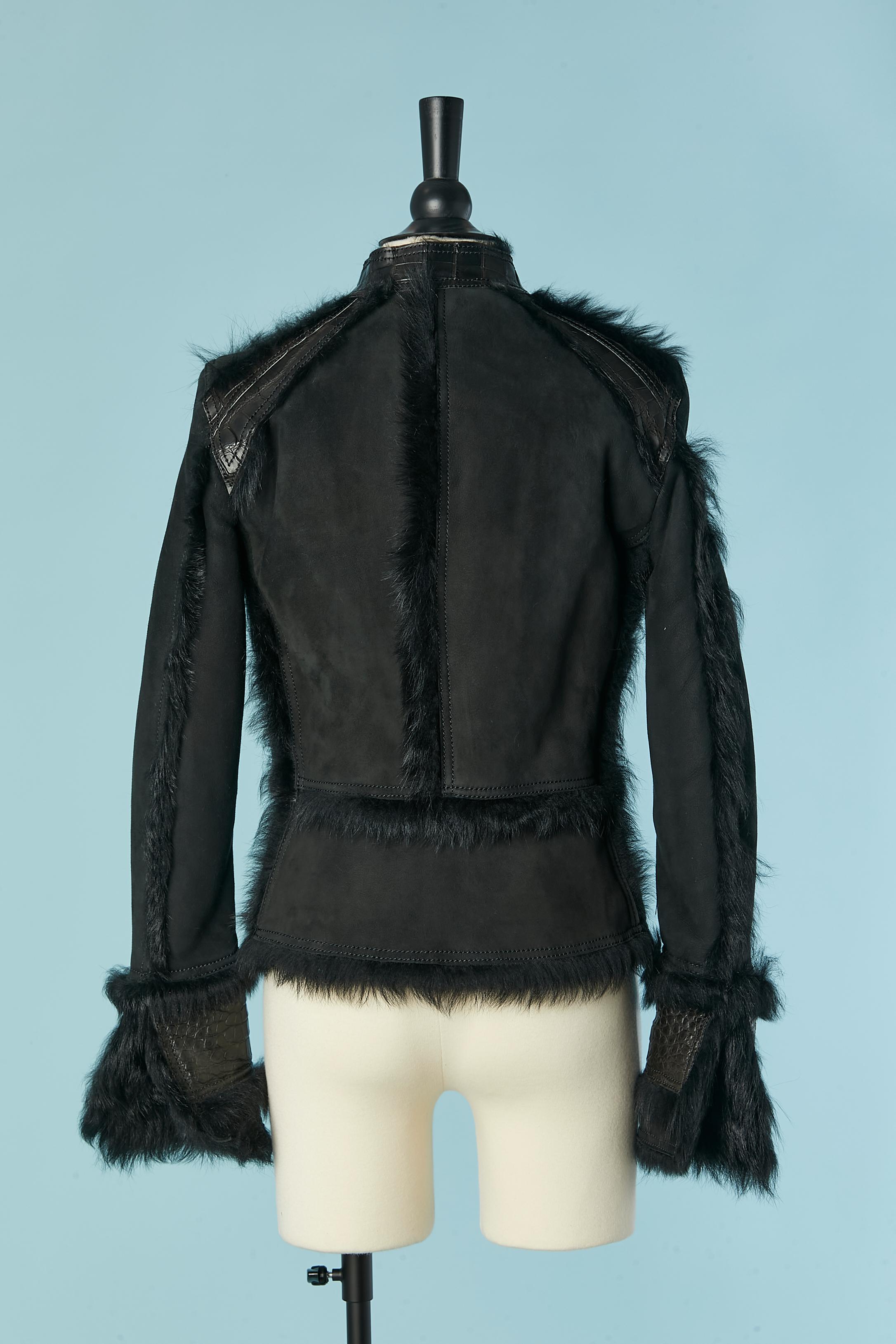 Giacca in pelle scamosciata nera con interno in pelliccia e dettagli in pelle SHIRO in vendita 2