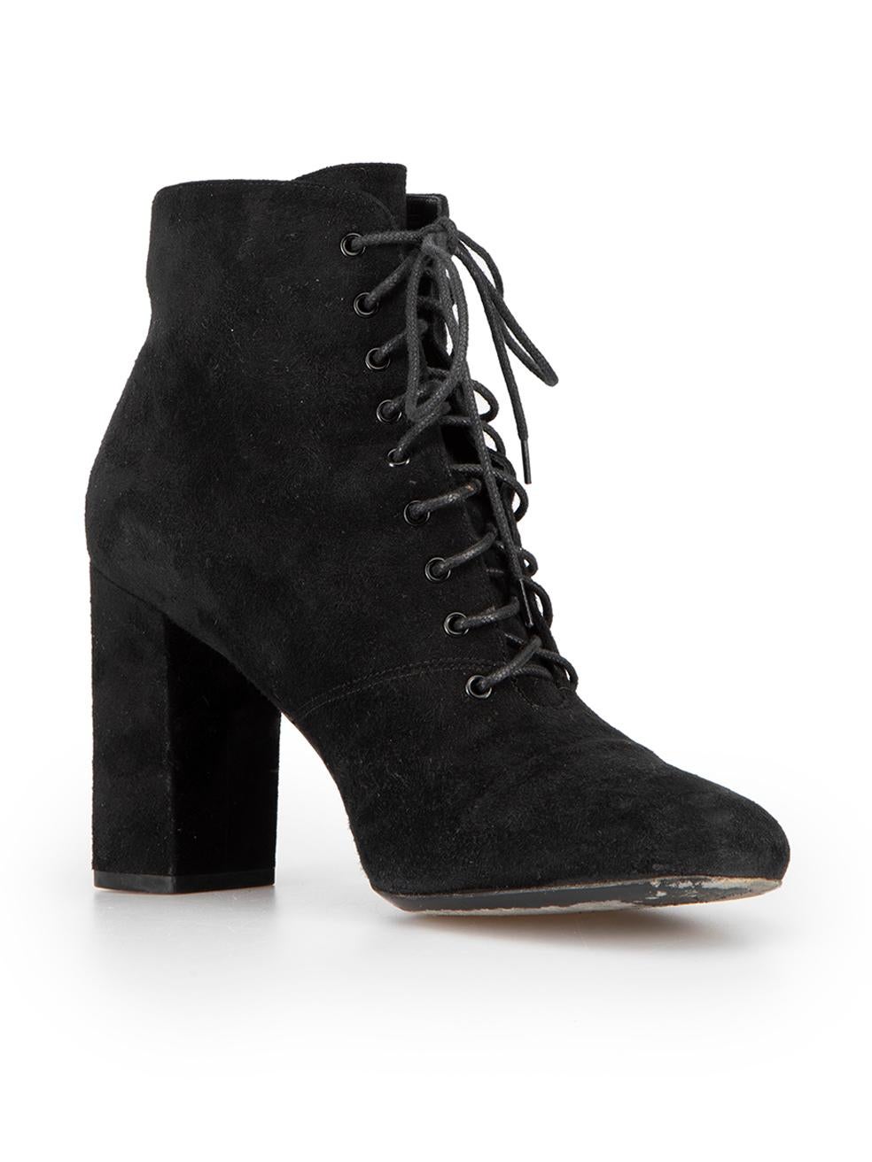 CONDITION is Very good. Minimal wear to boots is evident. Minimal wear to both heels with scuff marks on this used Saint Laurent designer resale item.



Details


Black

Suede

High heeled ankle boots

Round toe

Lace-up fastening



 

Made in