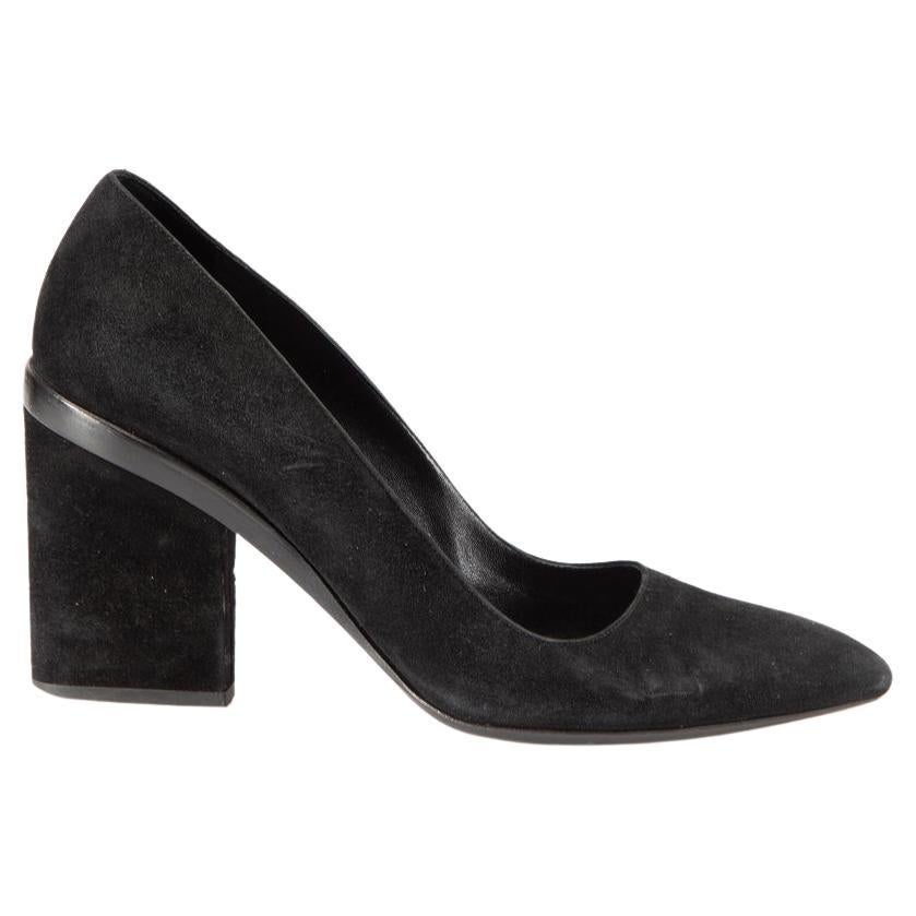 Black Suede Pointed Toe Block Pumps Size IT 40 For Sale
