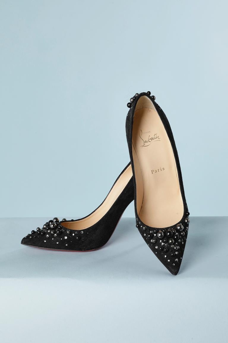 Black suede pump with beads and rhinestone embellishment Christian Louboutin  In Excellent Condition For Sale In Saint-Ouen-Sur-Seine, FR