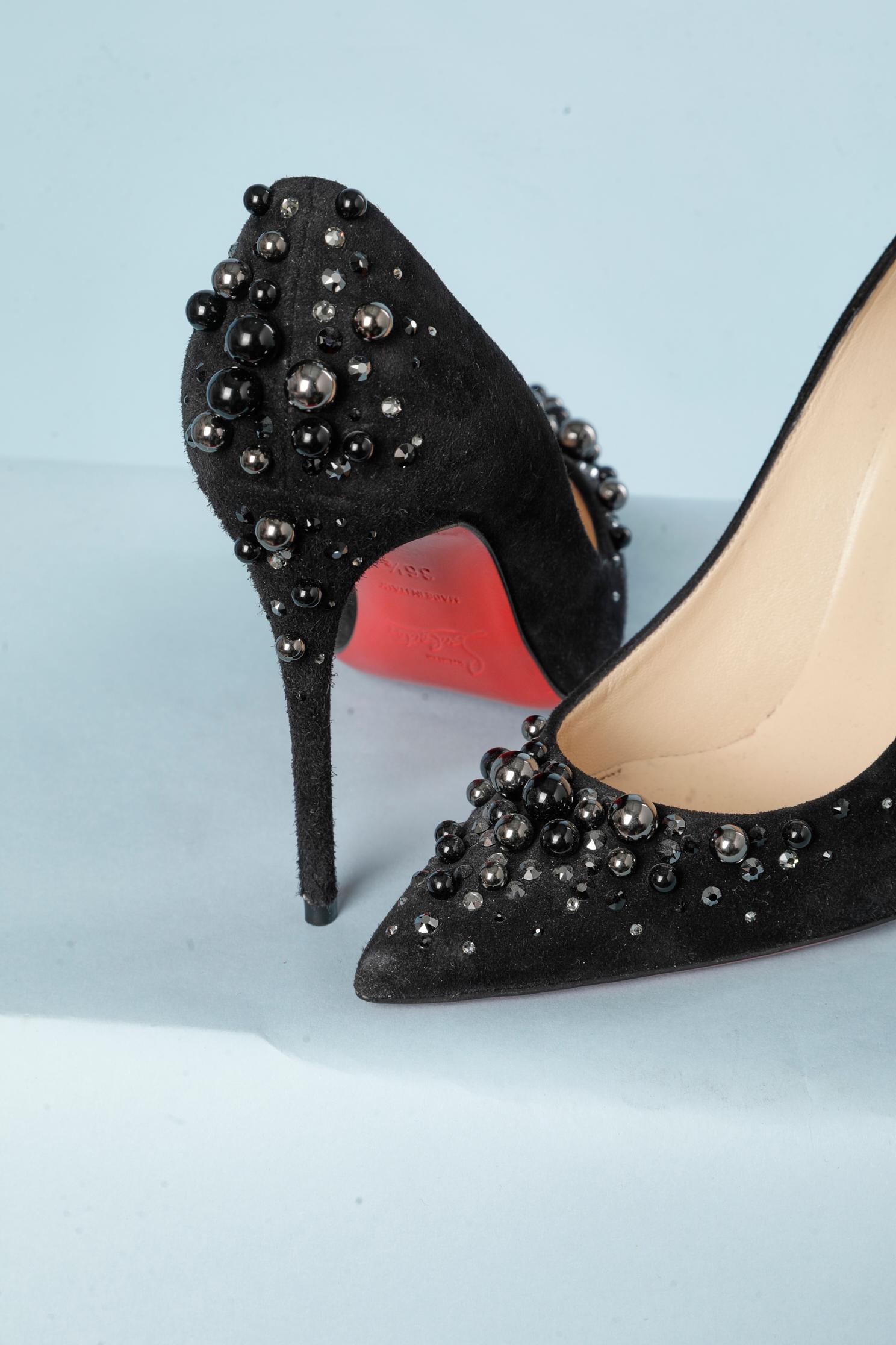 Black suede pump with black beads and rhinestone Christian Louboutin  In Excellent Condition For Sale In Saint-Ouen-Sur-Seine, FR