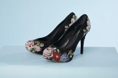 Black suede pump with "point de croix" thread embroideries Dolce & Gabbana
