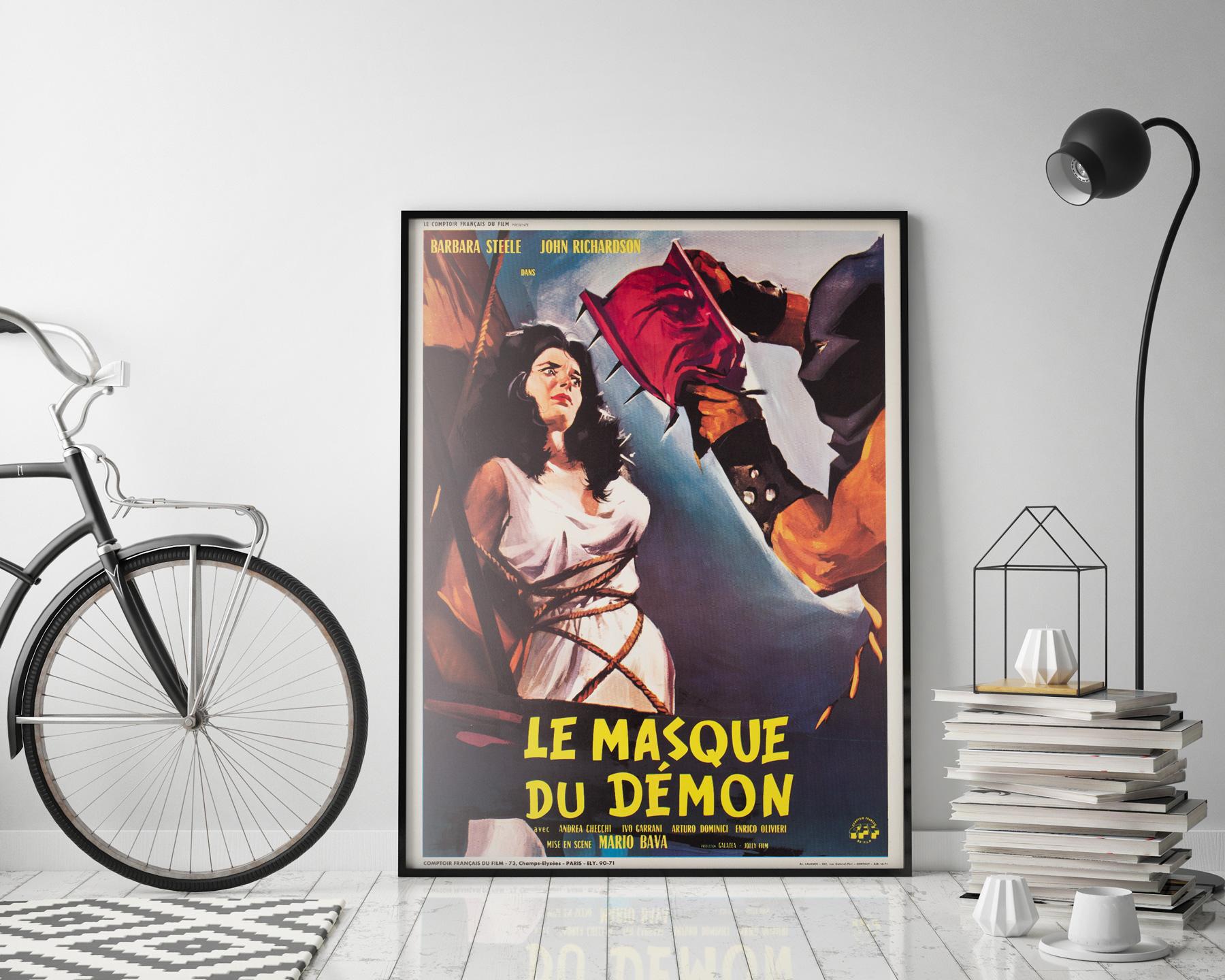 Maravilloso arte dramático en este cartel de cine francés Moyenne de primer año de lanzamiento para la película de terror de Mario Bava Domingo Negro (La maschera del demonio/Le Masque du Demon).

Un póster muy raro en un estado fantástico.

Mario