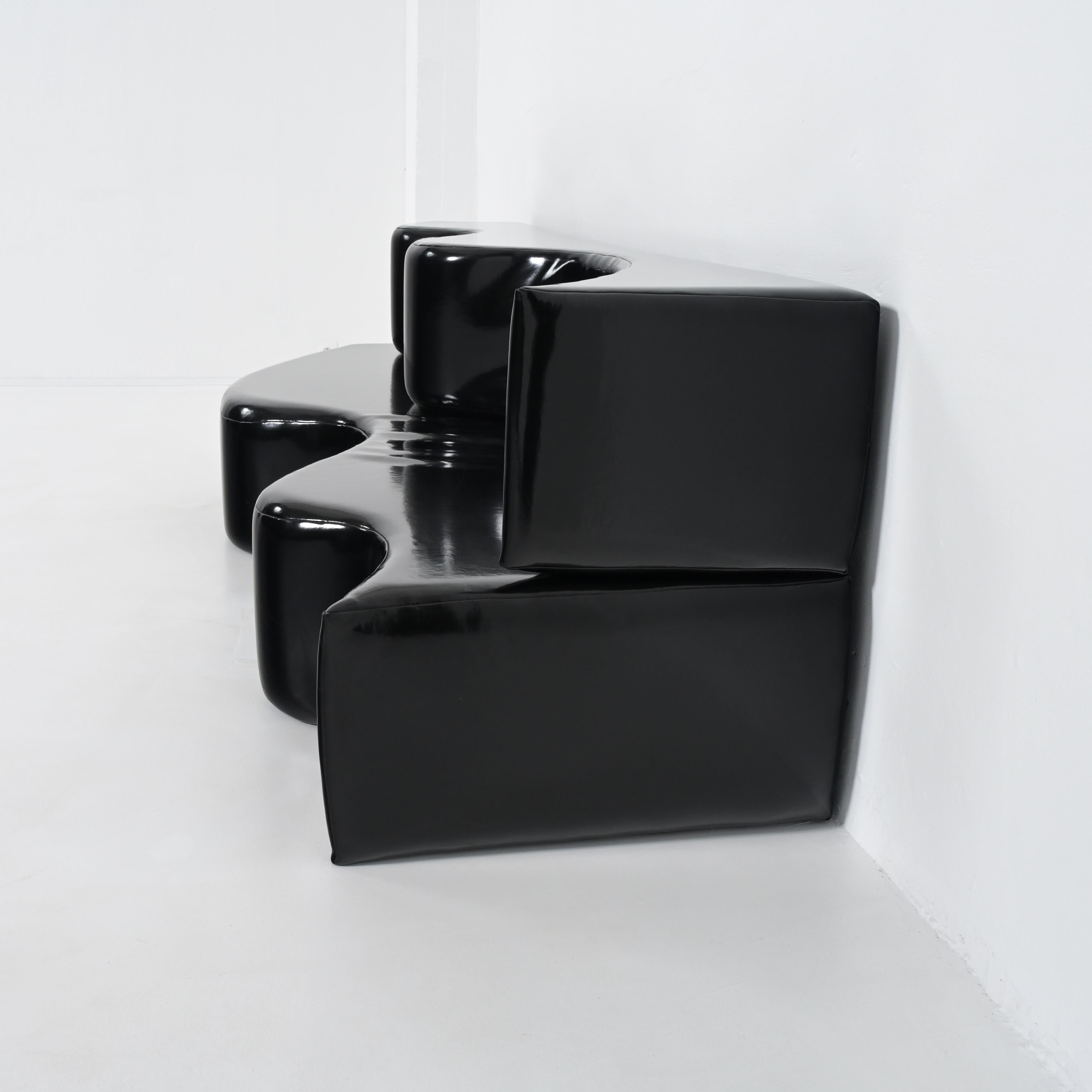 Black Superonda Sofa by Archizoom Associati for Poltronova In Good Condition In Vlimmeren, BE