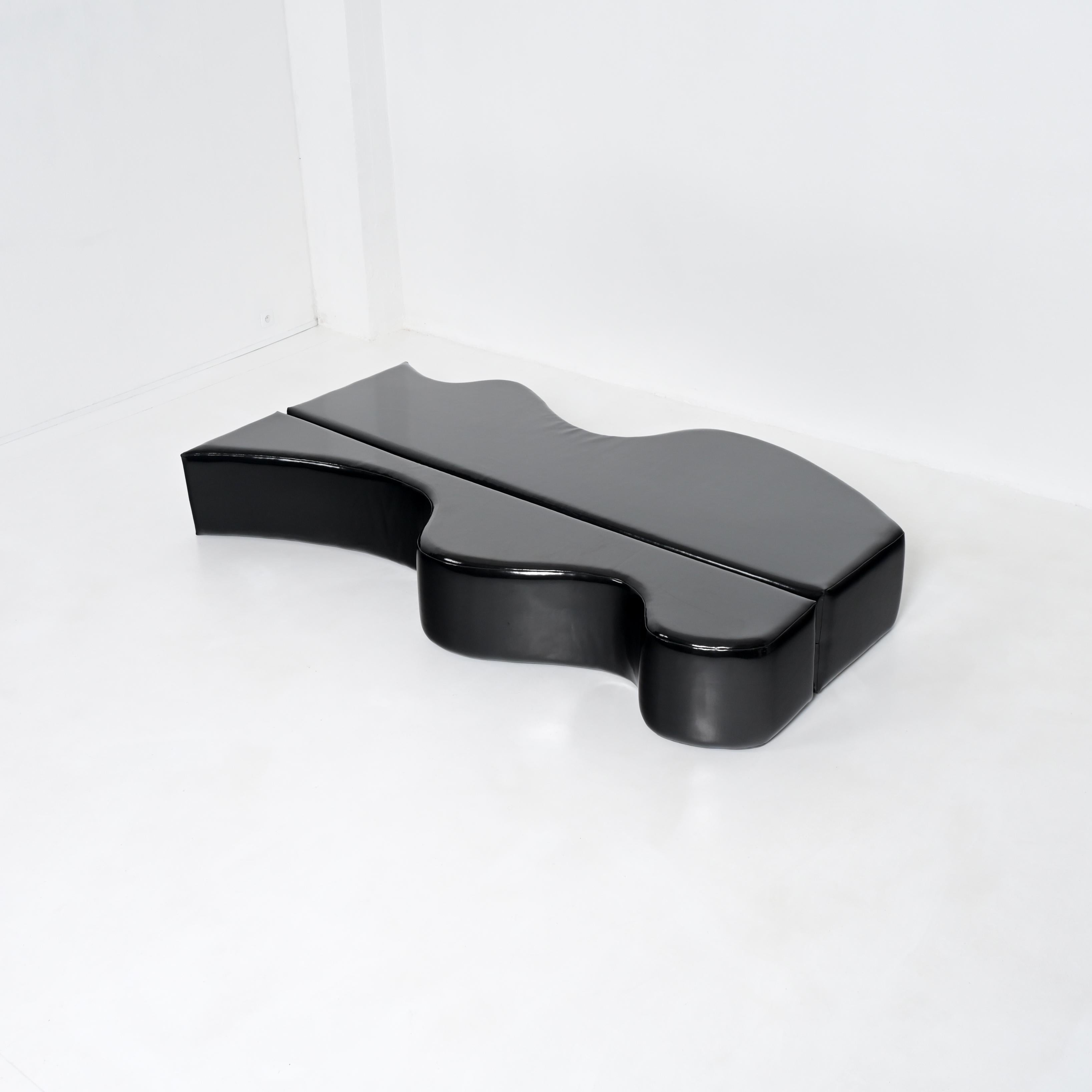 Black Superonda Sofa by Archizoom Associati for Poltronova 2