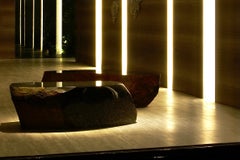 Black Swan Bench by Okurayama