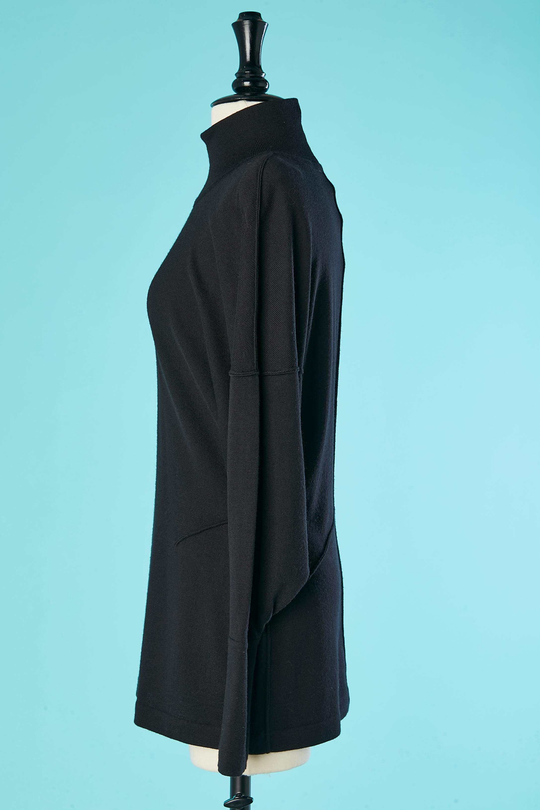 Schwarzer Pullover aus Wolle mit Fledermausärmeln AlaÏa  Damen im Angebot