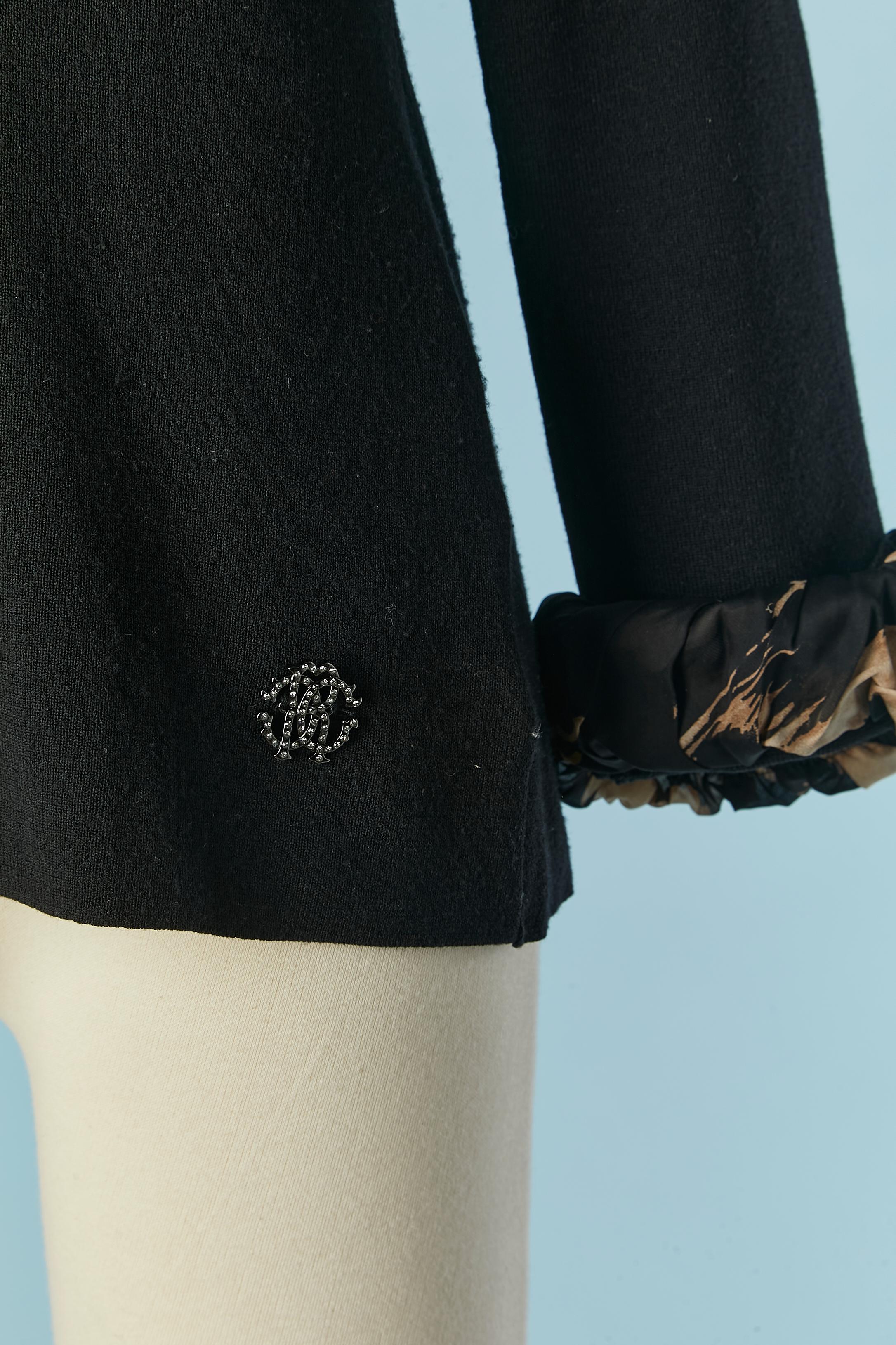 Pull noir avec encolure et poignets en mousseline de soie léopard Roberto Cavalli  Excellent état - En vente à Saint-Ouen-Sur-Seine, FR