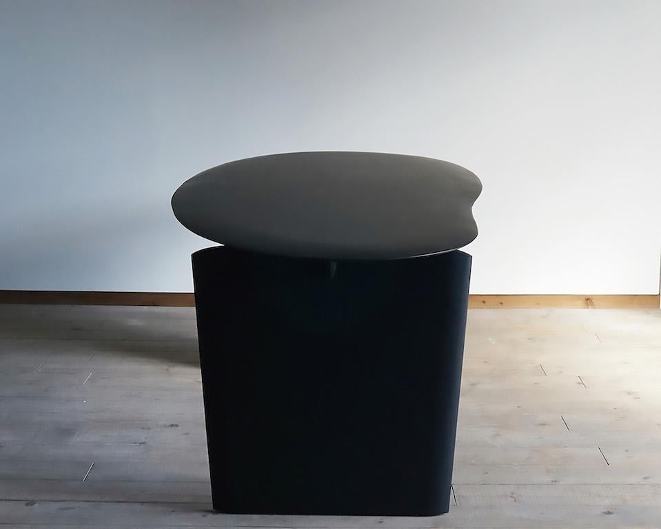 Black Table In New Condition In Sammu-shi, Chiba