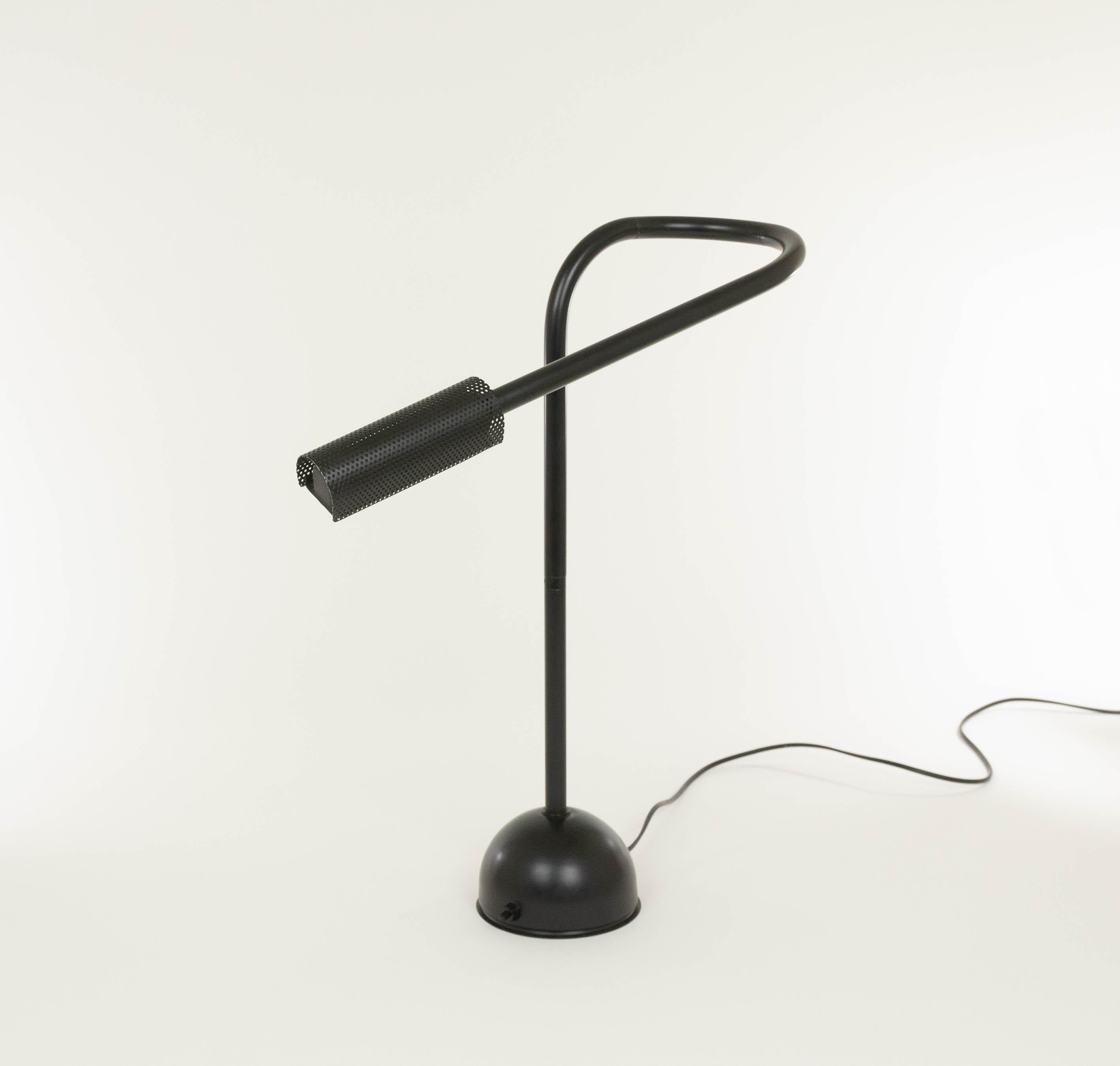 Mid-Century Modern Black Table Lamp Stringa by Hans Ansems for Luxo Italiana, 1980s For Sale