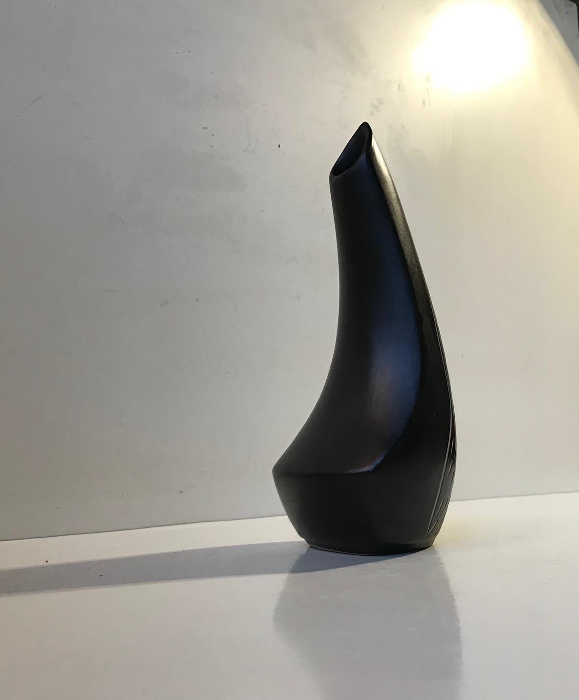 Black Tactile Ceramic Vase by Elisabeth Loholt, Denmark, 1960s In Good Condition In Esbjerg, DK