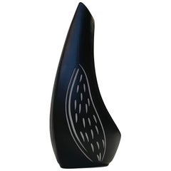 Vase en céramique noire tactile d'Elisabeth Loholt:: Danemark:: années 1960