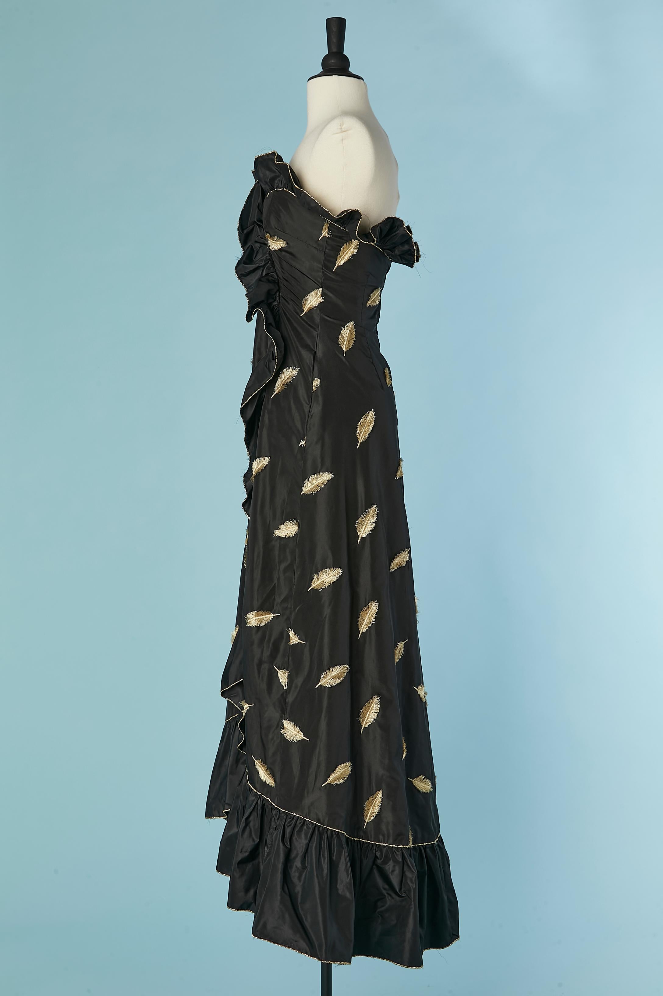 Black taffetas bustier evening dress with gold feathers and shawl Loris Azzaro For Sale 1