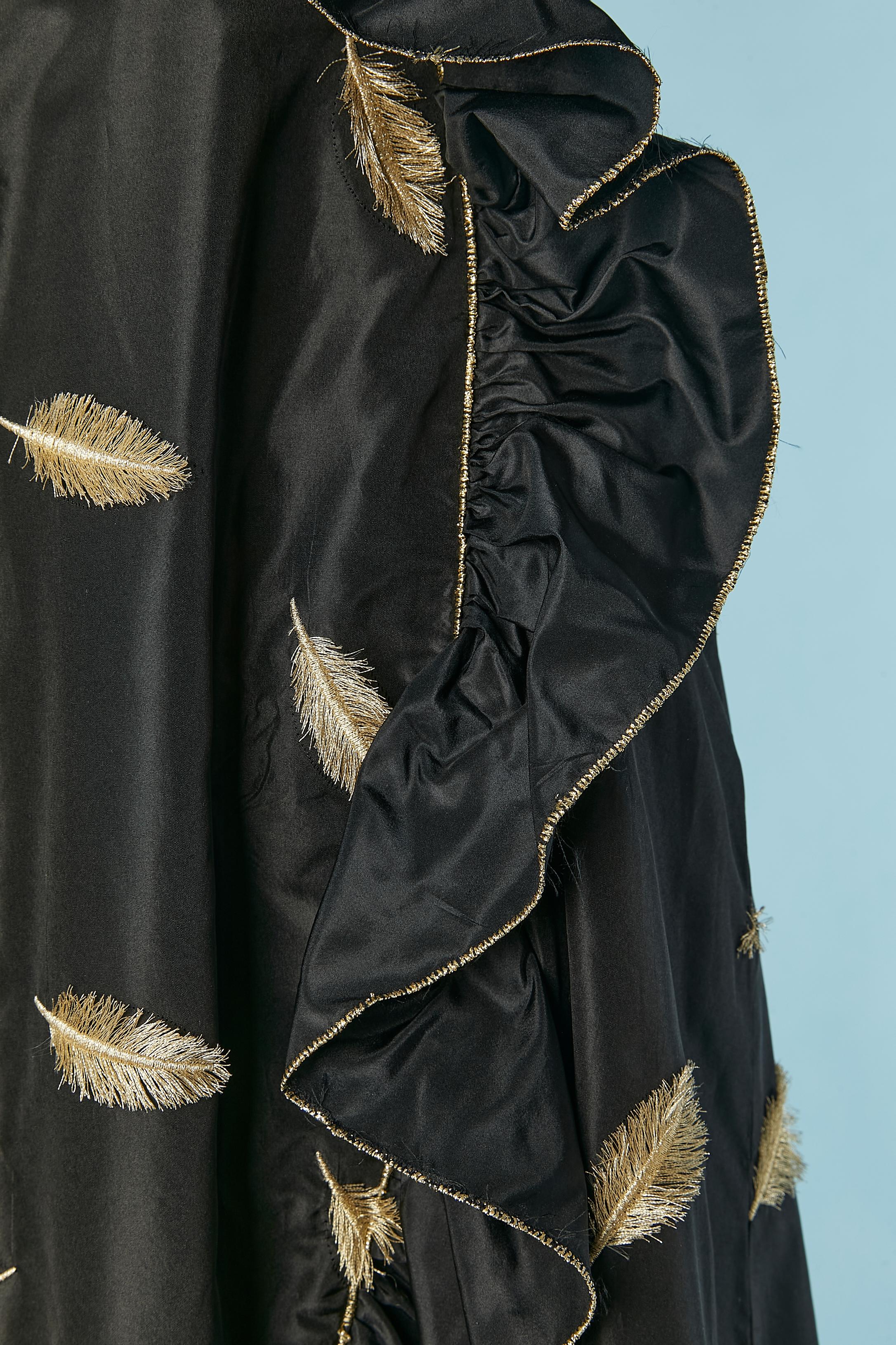 Black taffetas bustier evening dress with gold feathers and shawl Loris Azzaro For Sale 2