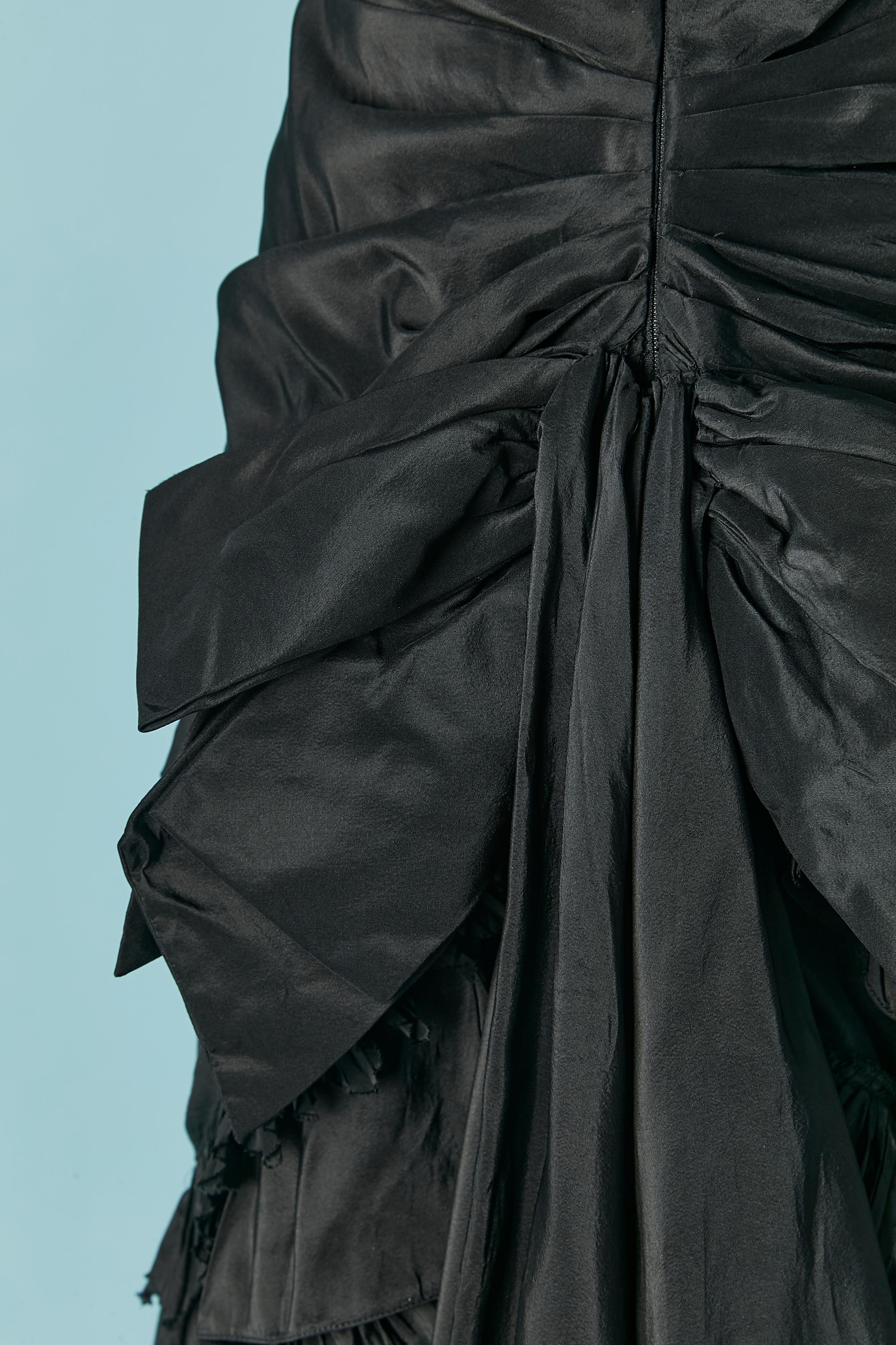 Black taffetas cocktail dress with ruffles Bellville Sassoon Lorcan Mullany For Sale 3