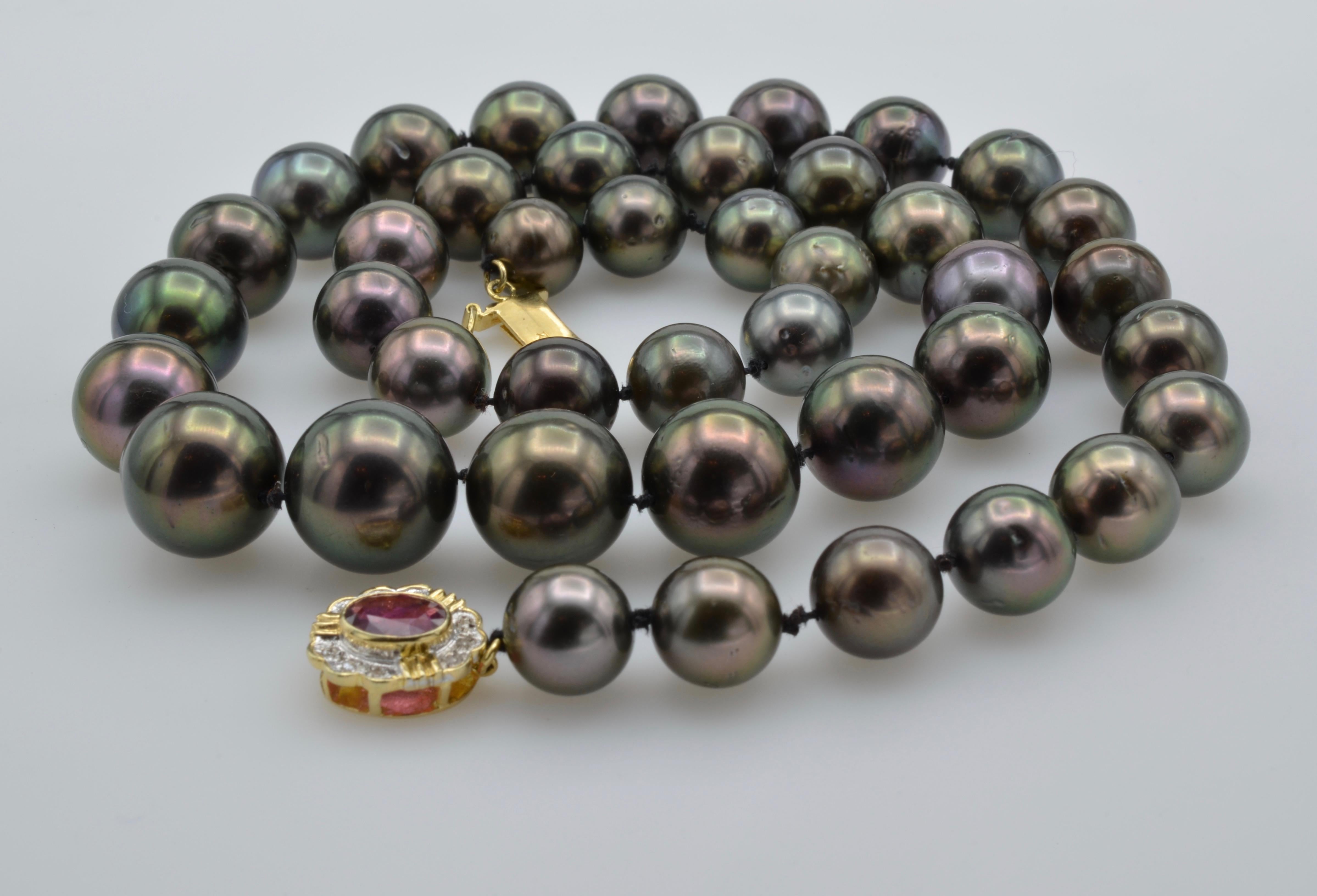 Black Tahiti Pearl Necklace with Ruby and Diamond Clasp In Excellent Condition In Berkeley, CA