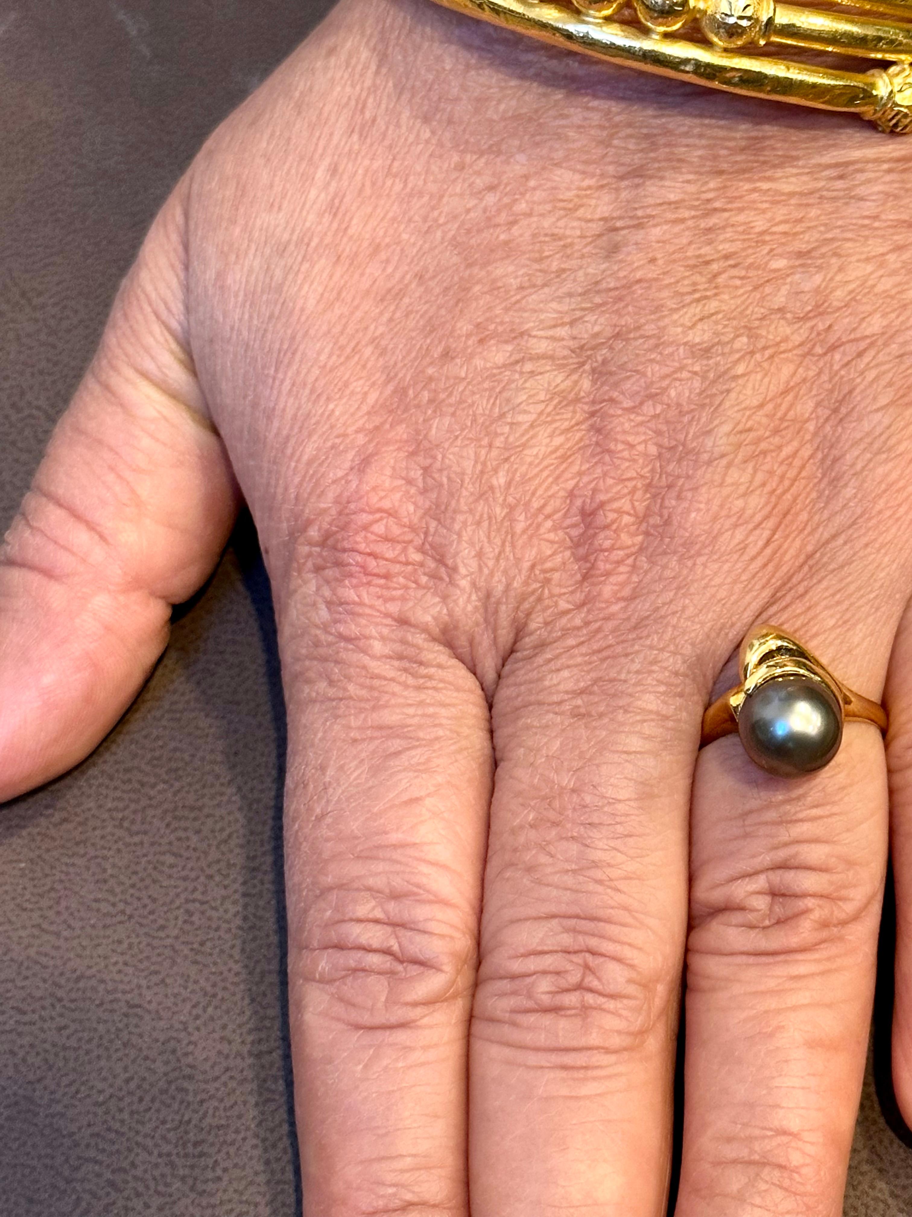 Black Tahitian Pearl 9.3 MM Cocktail Ring 18 Karat Yellow Gold For Sale 8