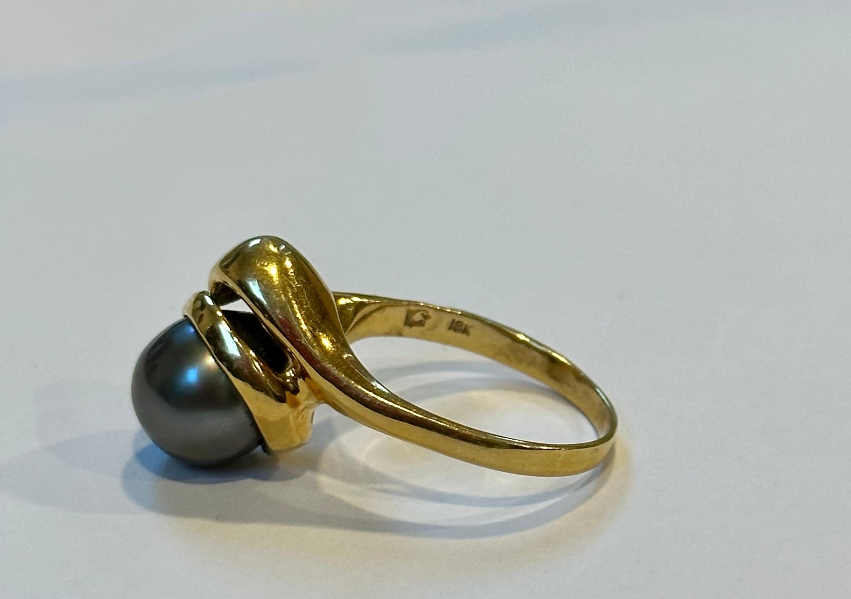 Black Tahitian Pearl 9.3 MM Cocktail Ring 18 Karat Yellow Gold For Sale 10