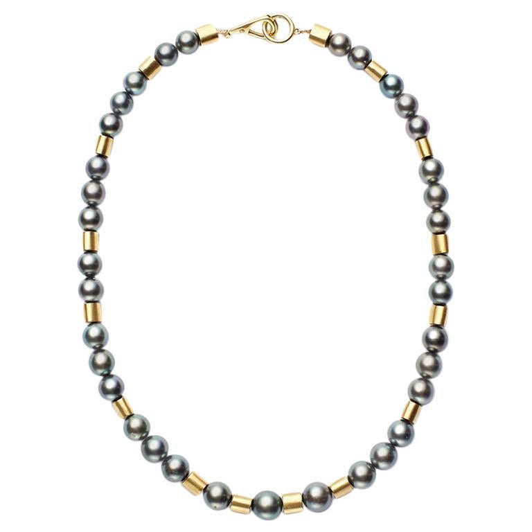 Susan Lister Locke 18-inch Black Tahitian Pearl and 18 Karat Gold Tube Necklace For Sale