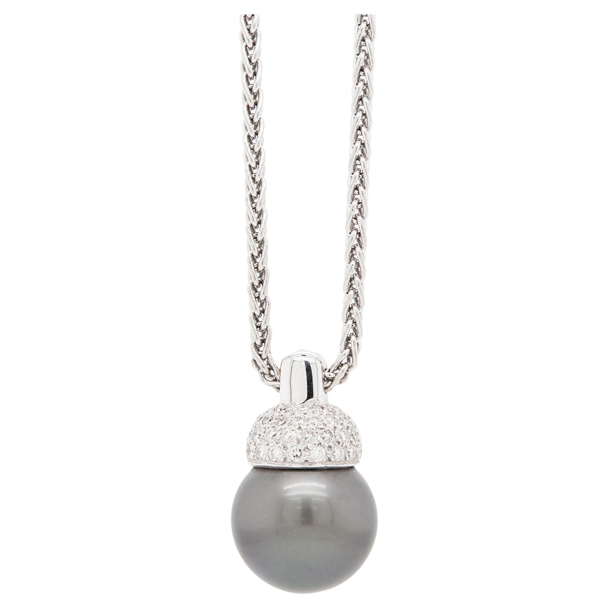 Ciondolo in oro bianco 18 carati con perla nera di Tahiti e diamante e catena di grano