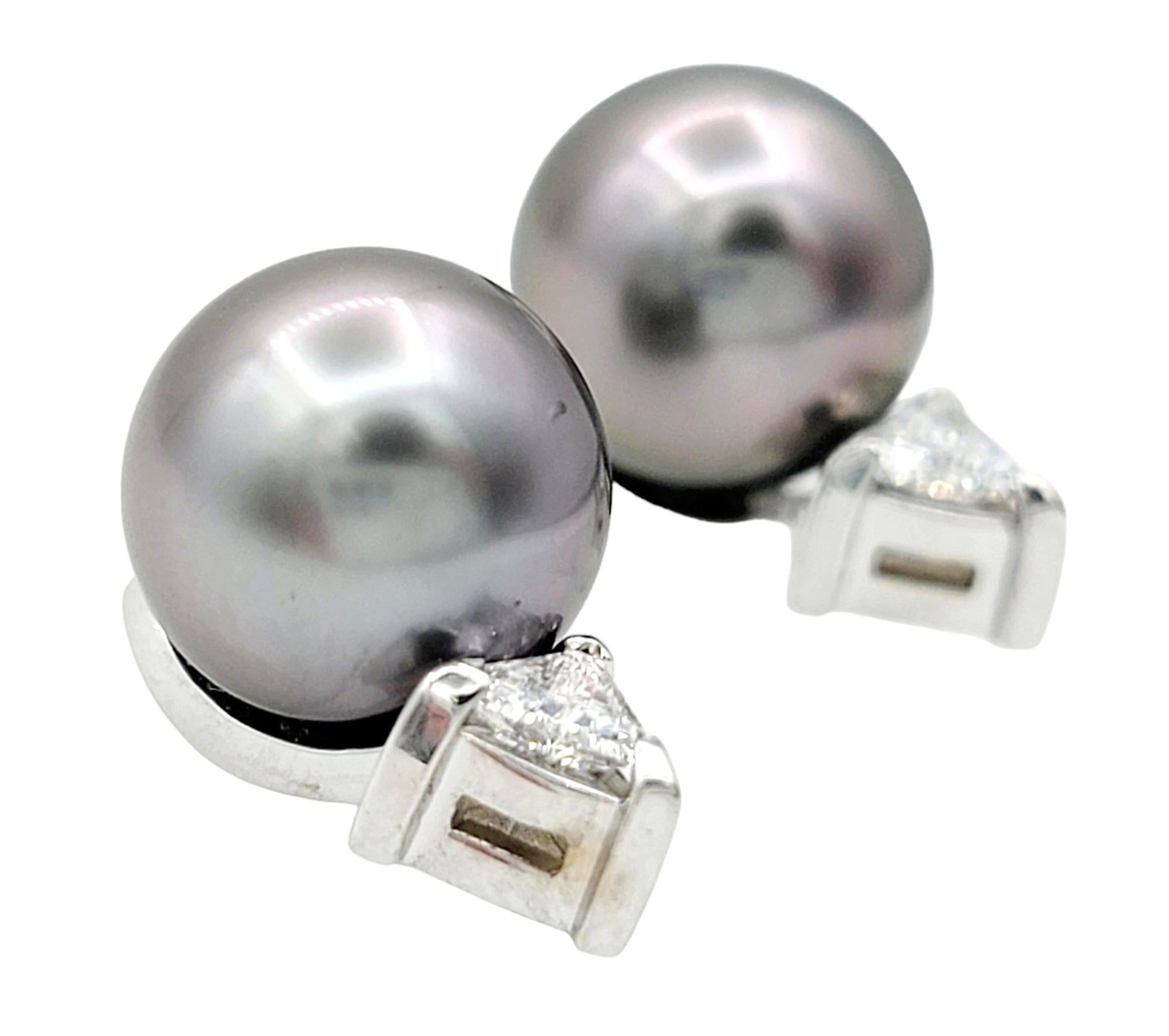 Contemporary Black Tahitian Pearl and Triangular Diamond Stud Earrings in 18 Karat White Gold For Sale