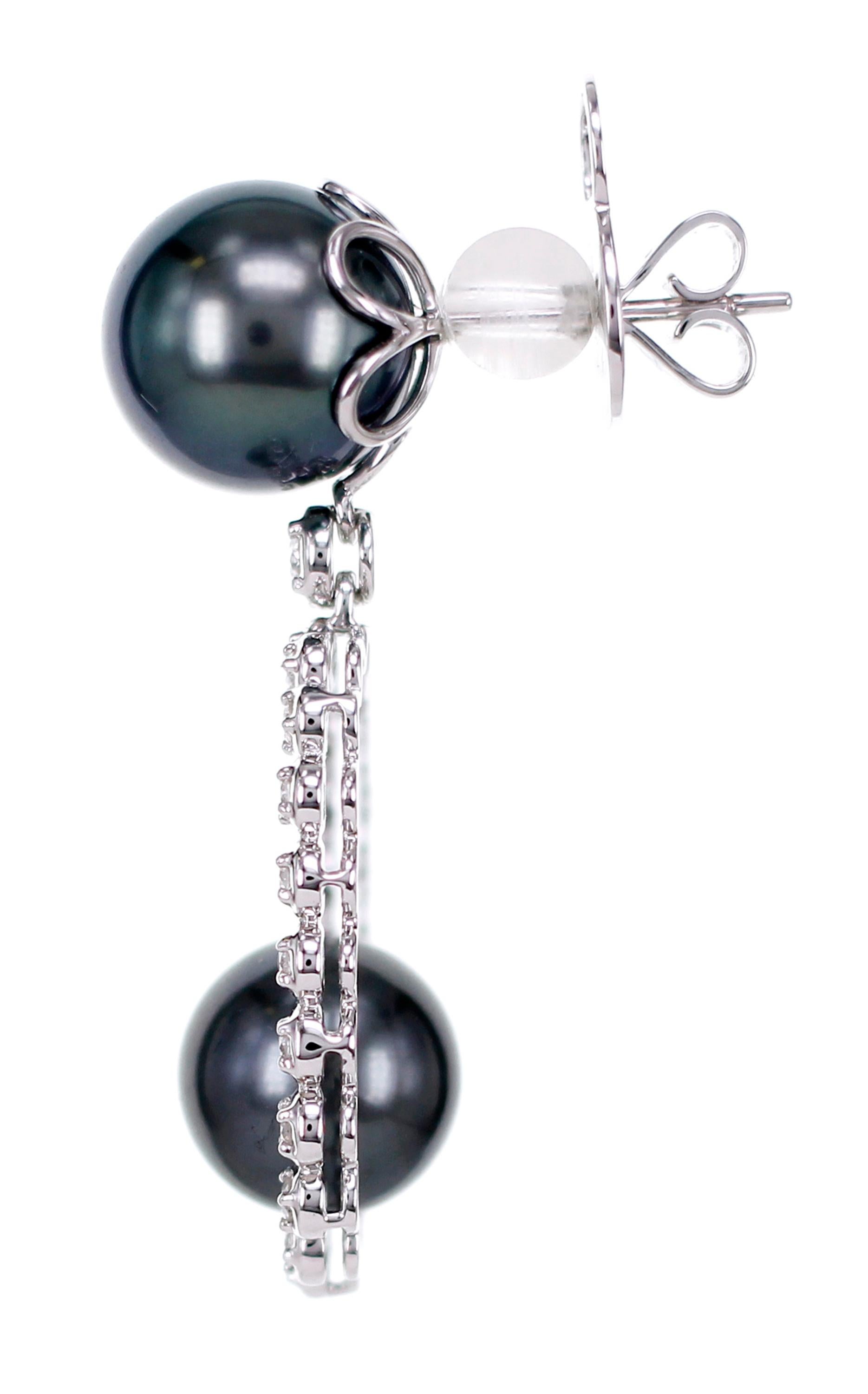 Art Nouveau Black Tahitian Pearl and Diamond Earring