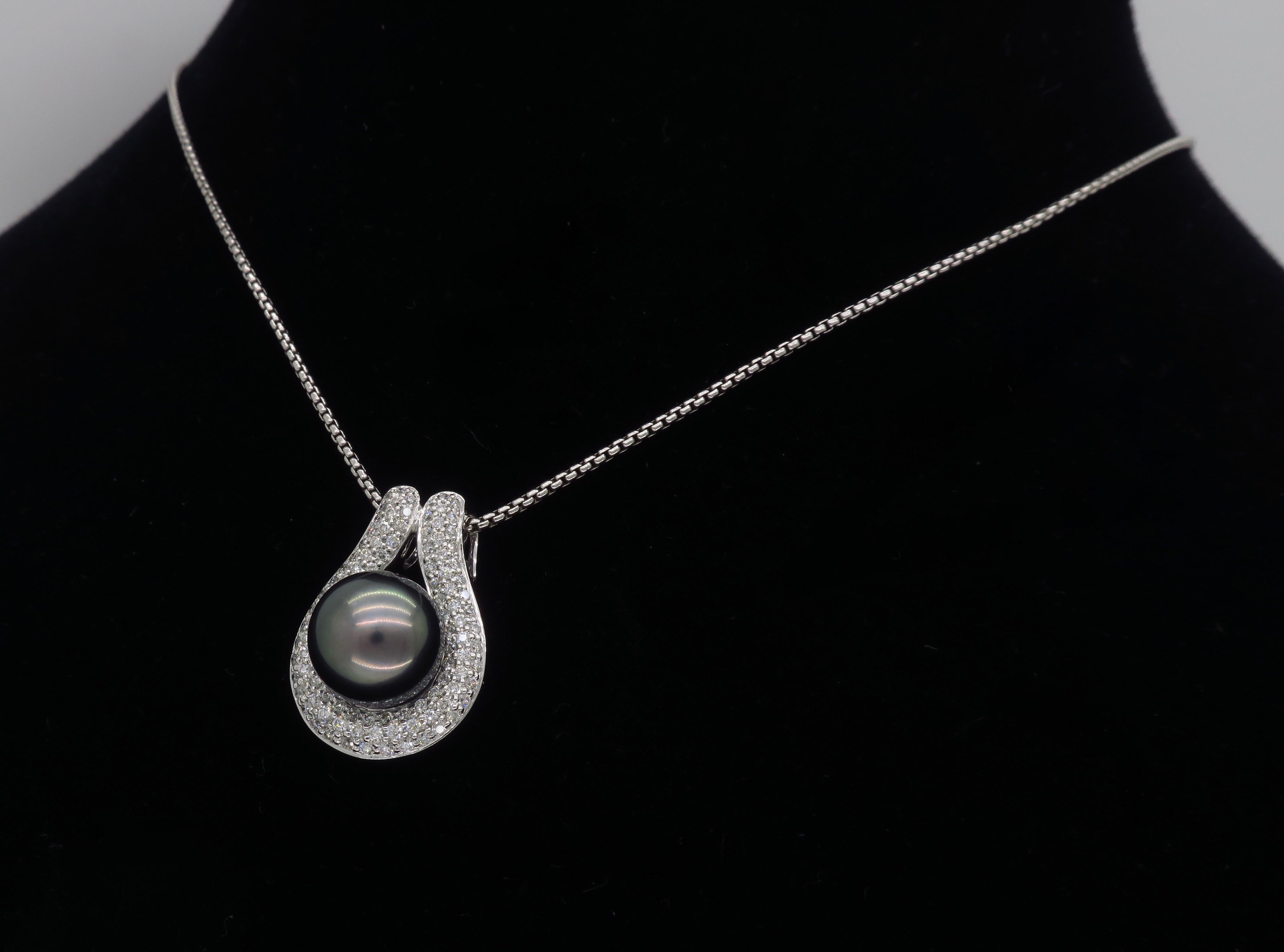 Black Tahitian Pearl and Diamond Pendant Necklace 3