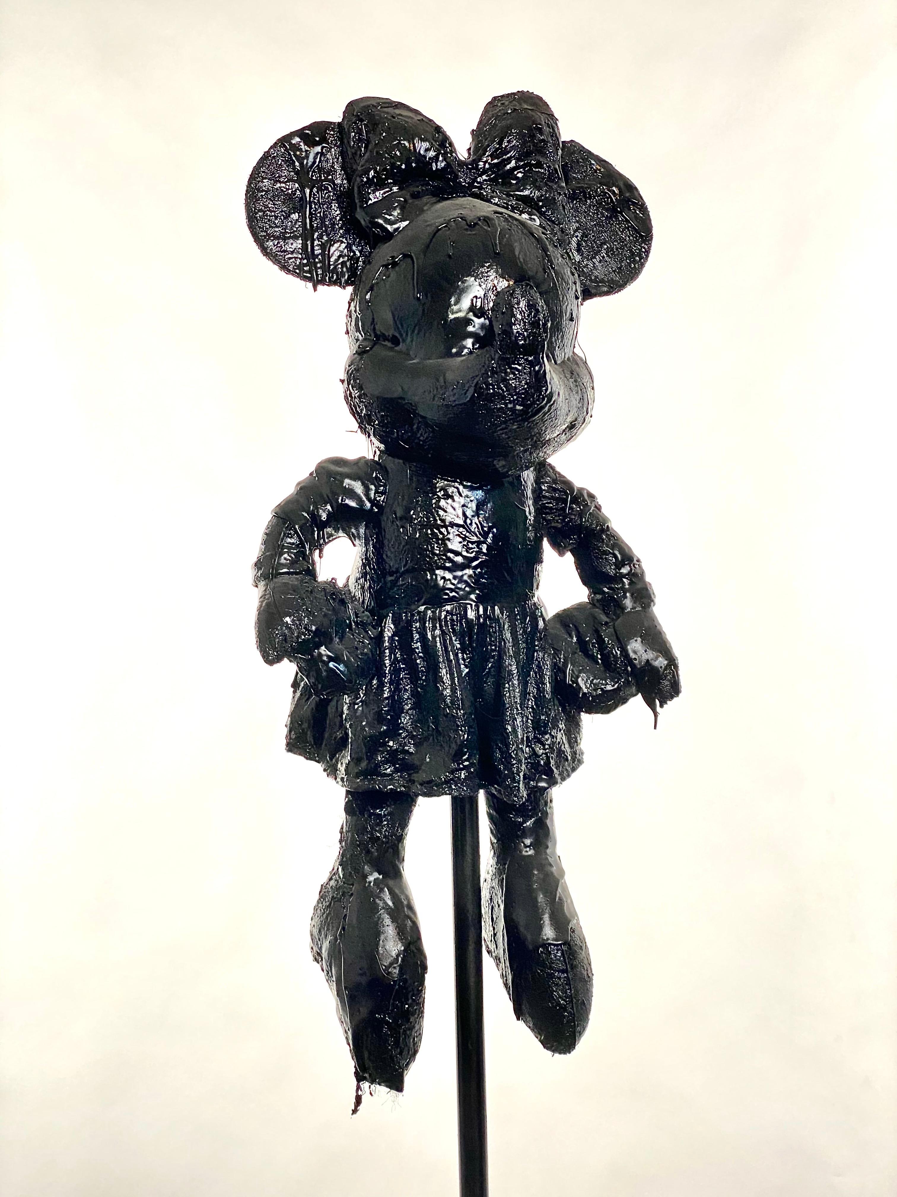 Scultura di Minnie Mouse in TAR nero, XXI secolo di Mattia Biagi In condizioni Nuovo in vendita a Culver City, CA