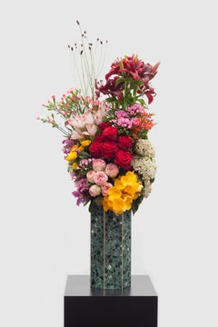 Grüne Heptagonische Narzissenvase aus Terrazo von Tino Seubert