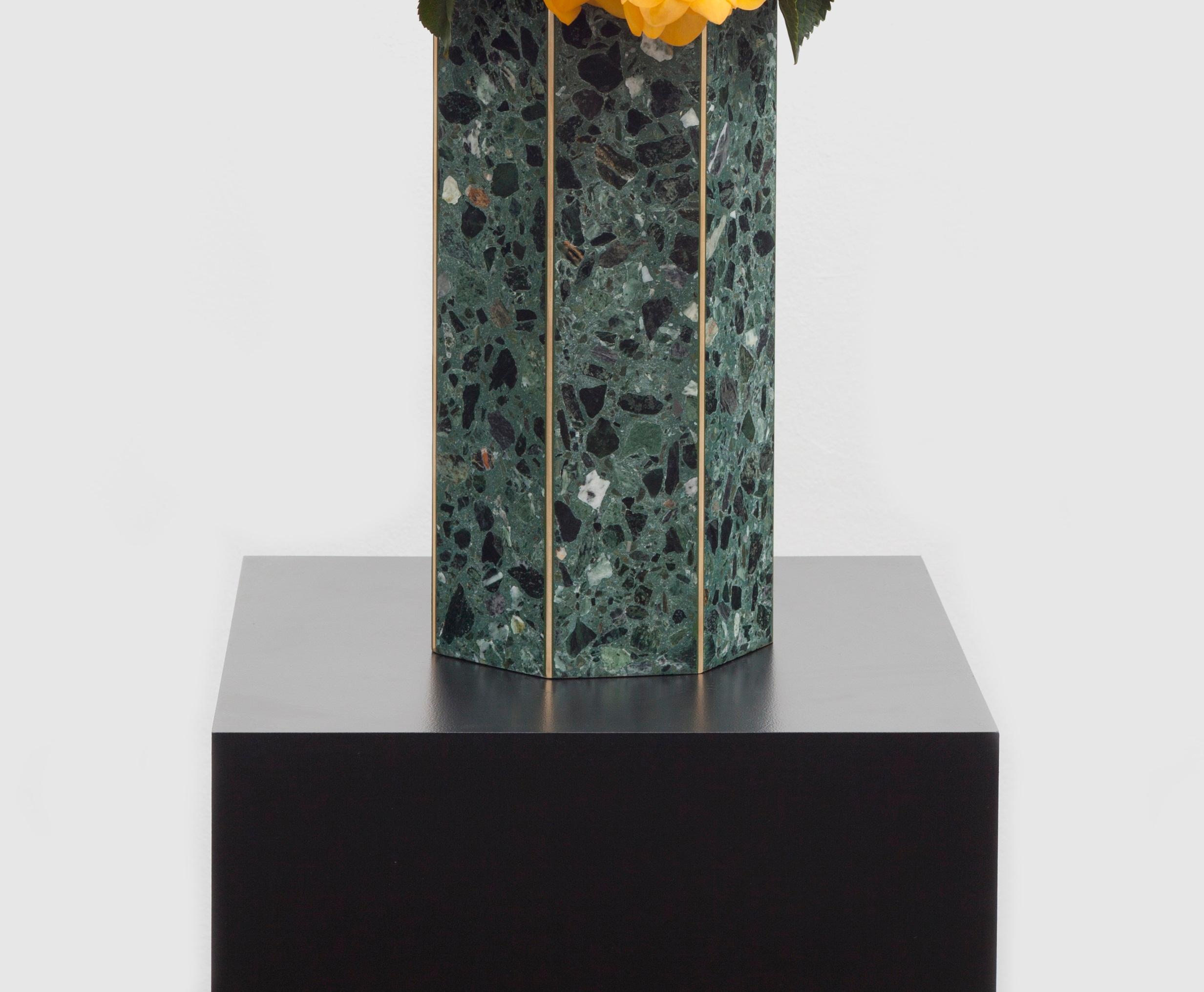 Black Terrazo Heptagonal Narcissus Vase by Tino Seubert In New Condition For Sale In Geneve, CH