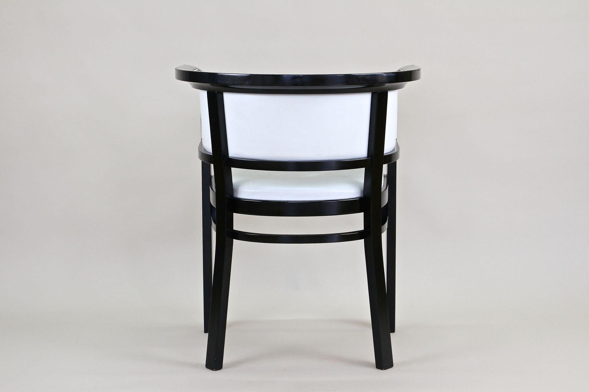 Schwarzer Thonet-Sessel mit weißem Leder, Design Marcel Kammerer, um 1980 im Angebot 5