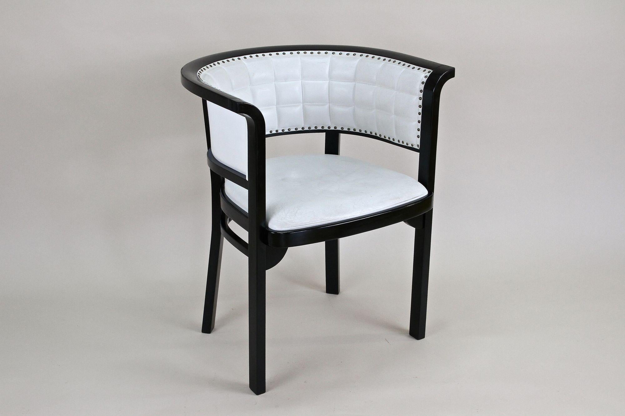Schwarzer Thonet-Sessel mit weißem Leder, Design Marcel Kammerer, um 1980 im Angebot 10