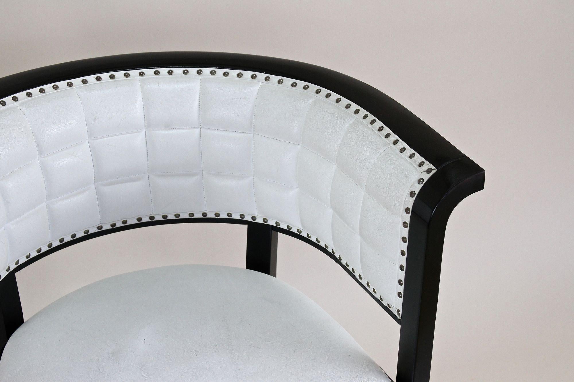 Black Thonet Armchair with White Leather, Design Marcel Kammerer, at circa 1980 In Good Condition For Sale In Lichtenberg, AT