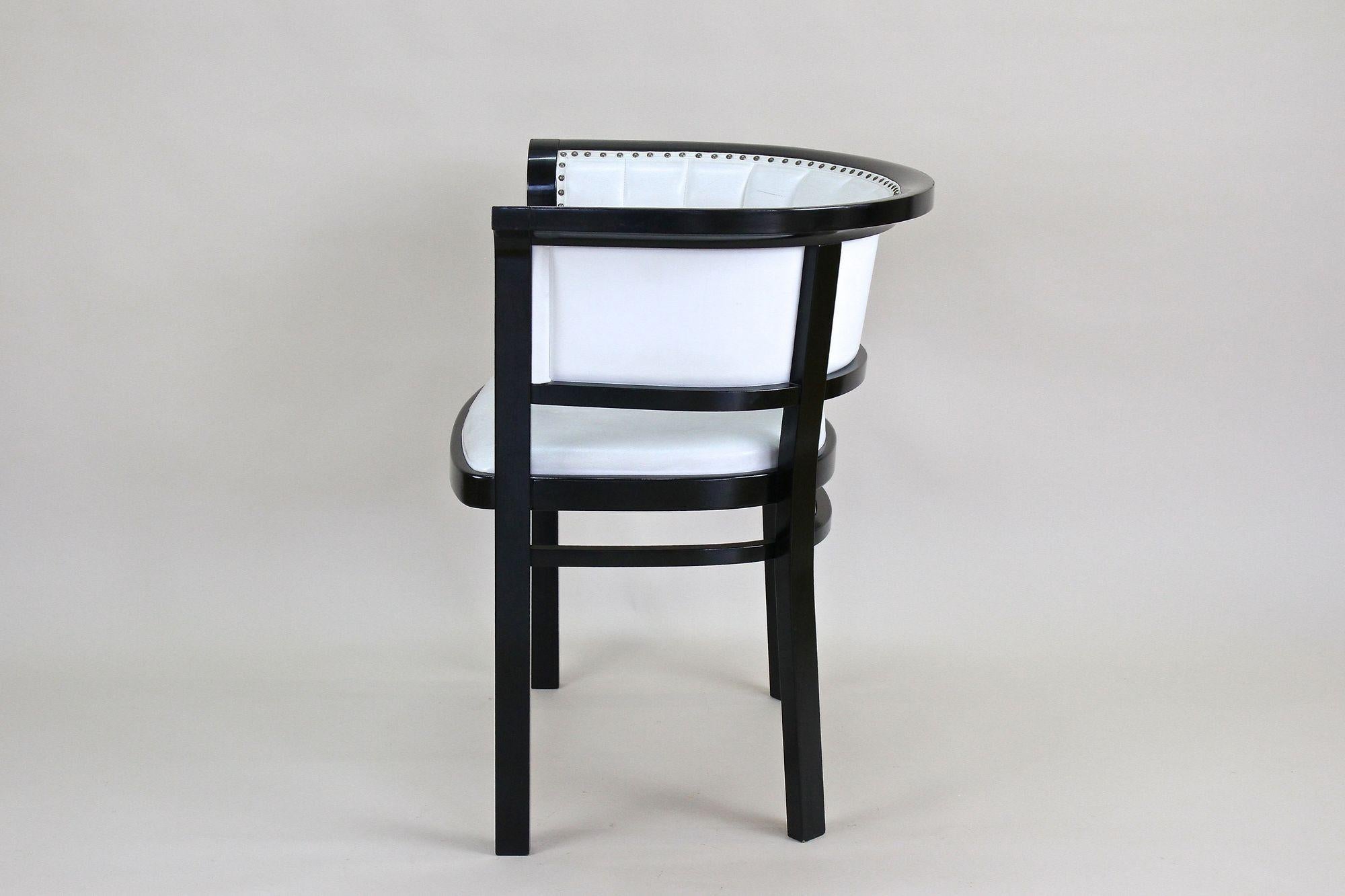 Schwarzer Thonet-Sessel mit weißem Leder, Design Marcel Kammerer, um 1980 im Angebot 2