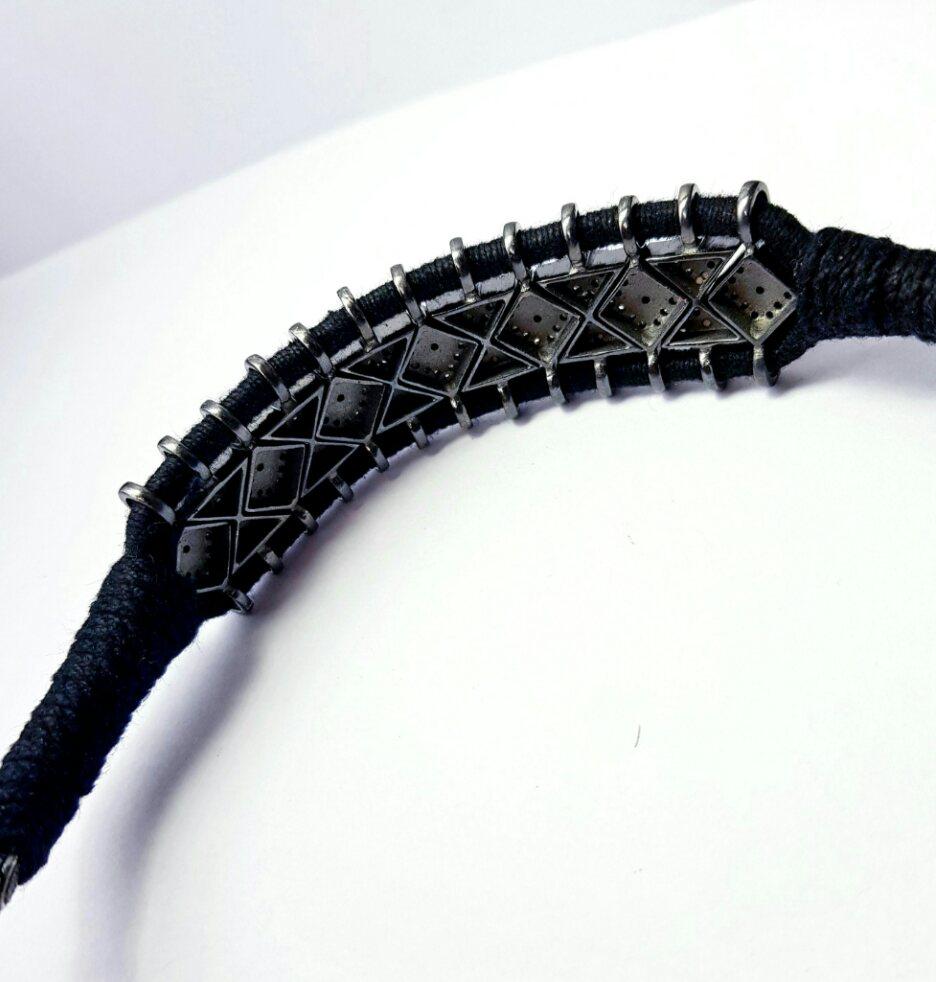 Black Thread Macrame Rosecut Diamond Bracelet 925 Sterling Silver Handmade Gift


Diamond Weight: 3.69 Cts Approx.
Gross Weight: 38.100 Grams Approx.
Size: 7 Inch
Metal Purity: 925 Sterling Silver.
Closure: Lobster.

Light weight can be worn