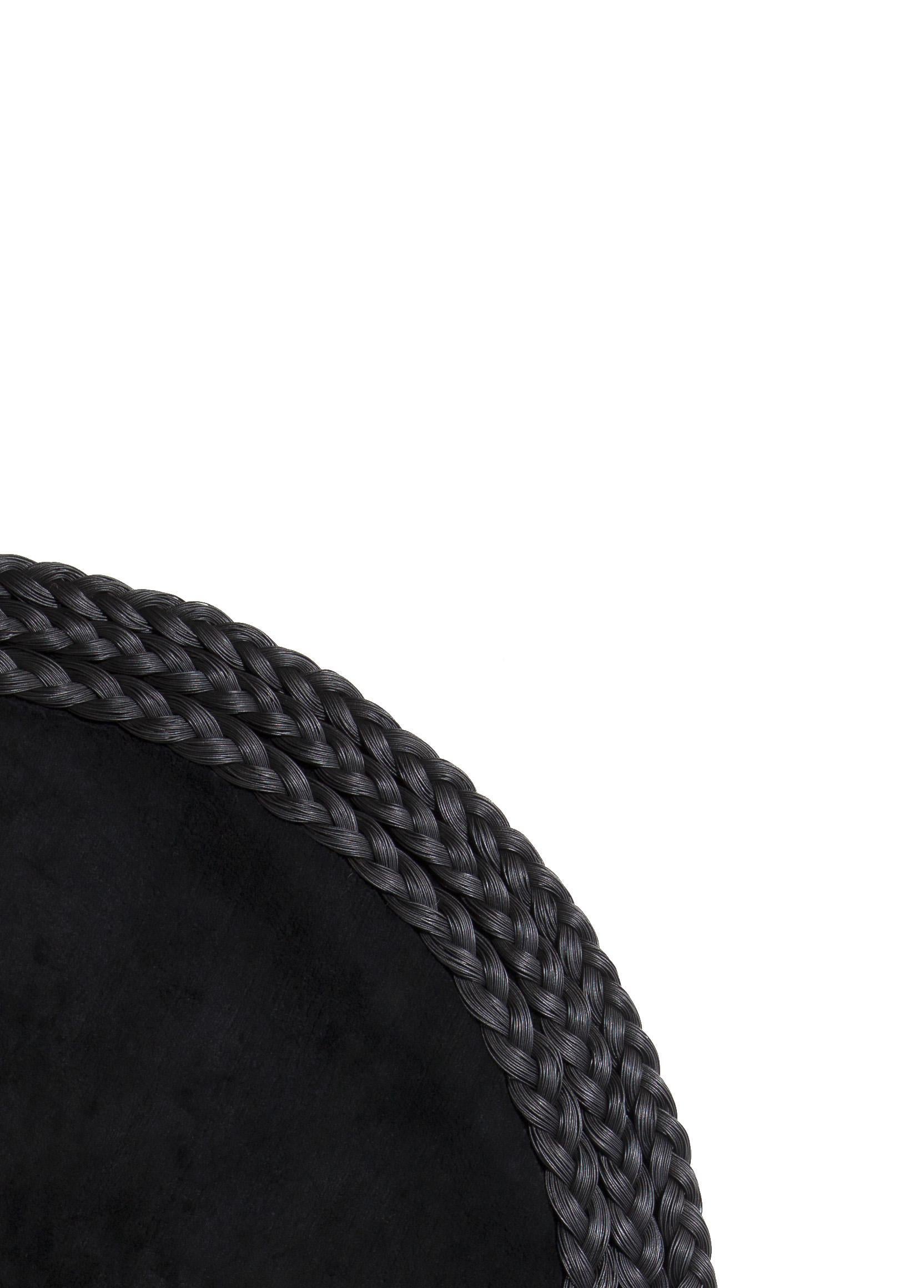Black Tie Teppich:: Handgeknüpft aus Seide:: Leder und Keramik:: 100 Kpi:: Nika Zupanc im Zustand „Neu“ im Angebot in Milan, Lombardy