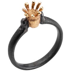 Black Titanium Ring "The Queen" with 14 Karat Gold Crown