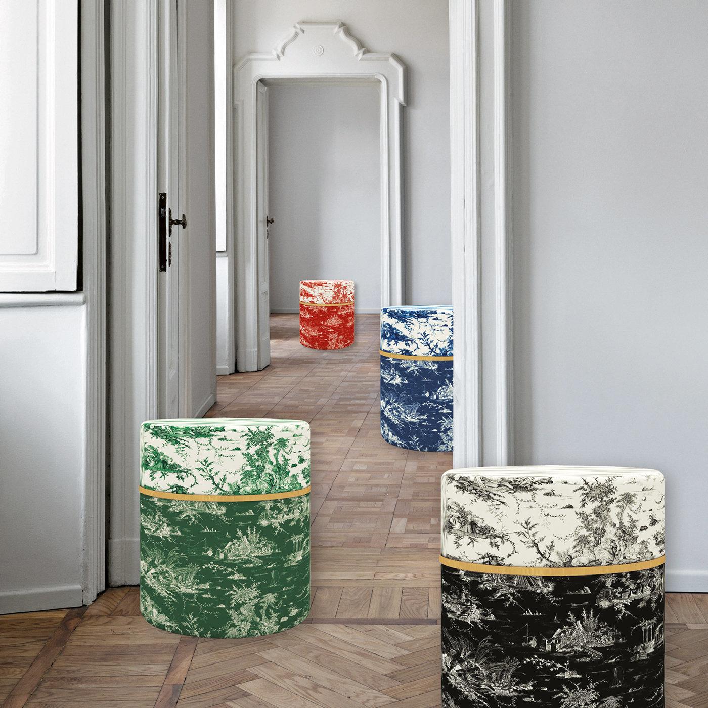 Black Toile-de-Jouy Pouf In New Condition For Sale In Milan, IT
