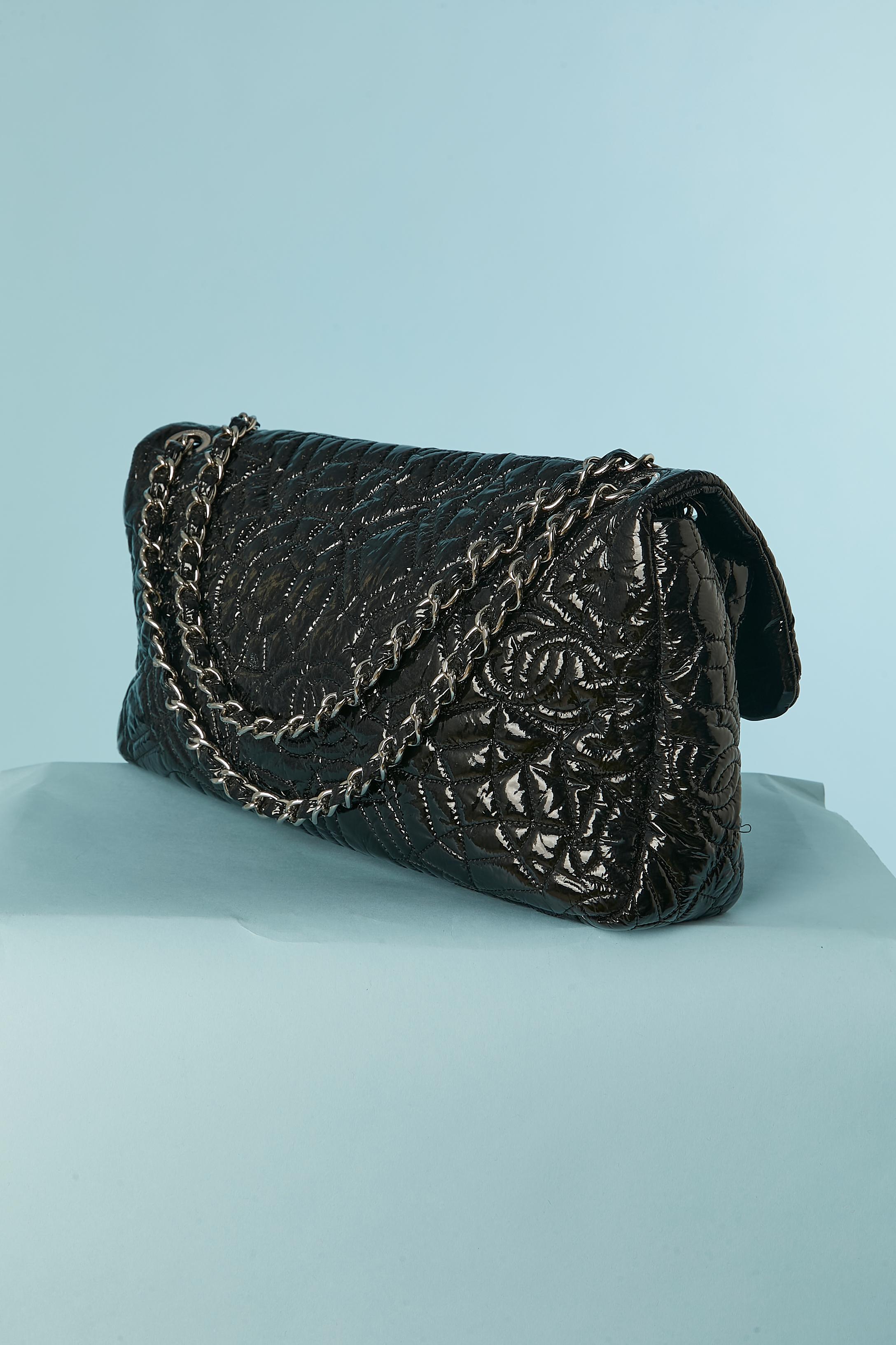 Black top-stitched patent leather shoulder bag CHANEL Numbered / 2008-2009 For Sale 2