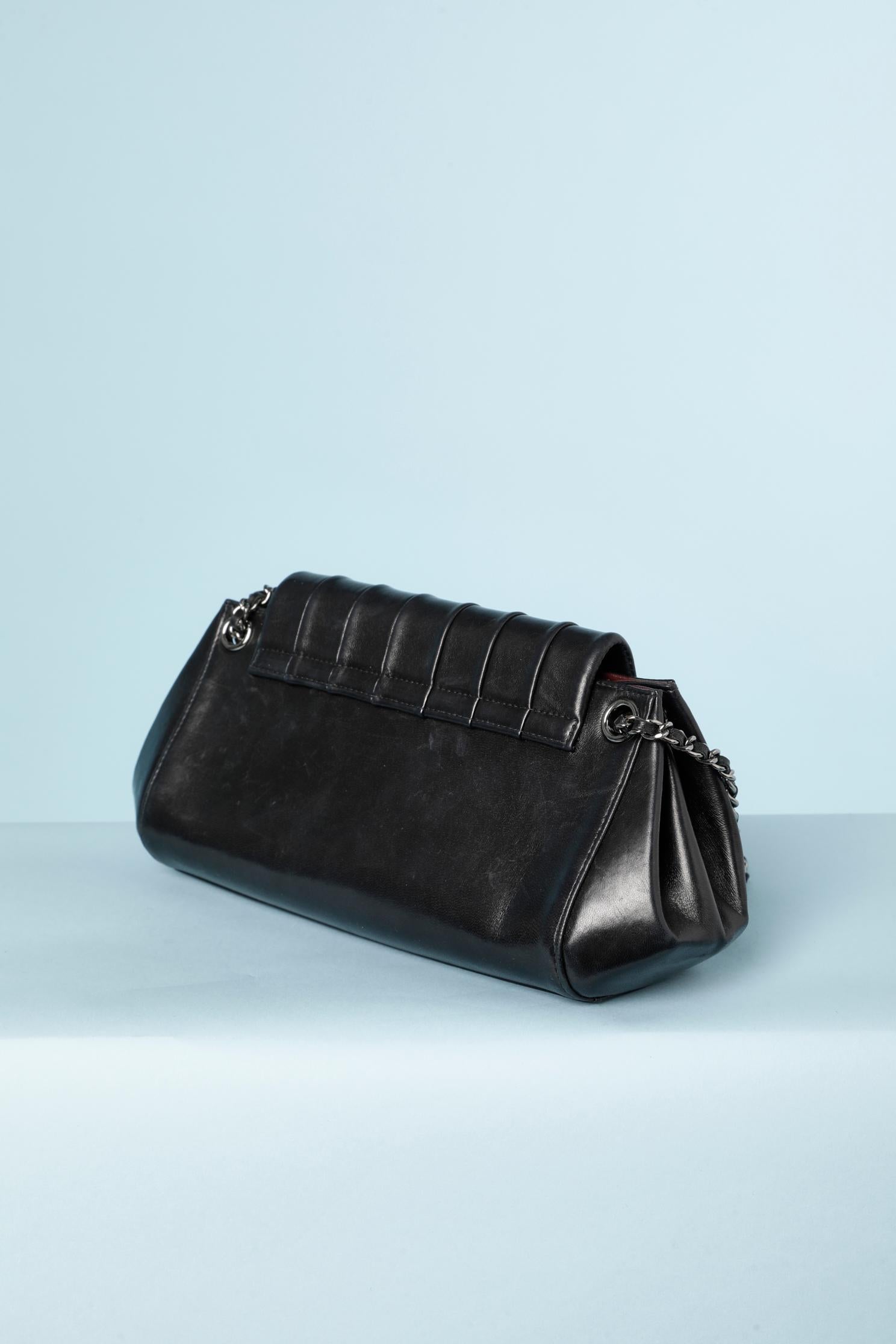 Sac en cuir noir surpiqué « Baguette » Chanel ( numéroté) Excellent état à Saint-Ouen-Sur-Seine, FR