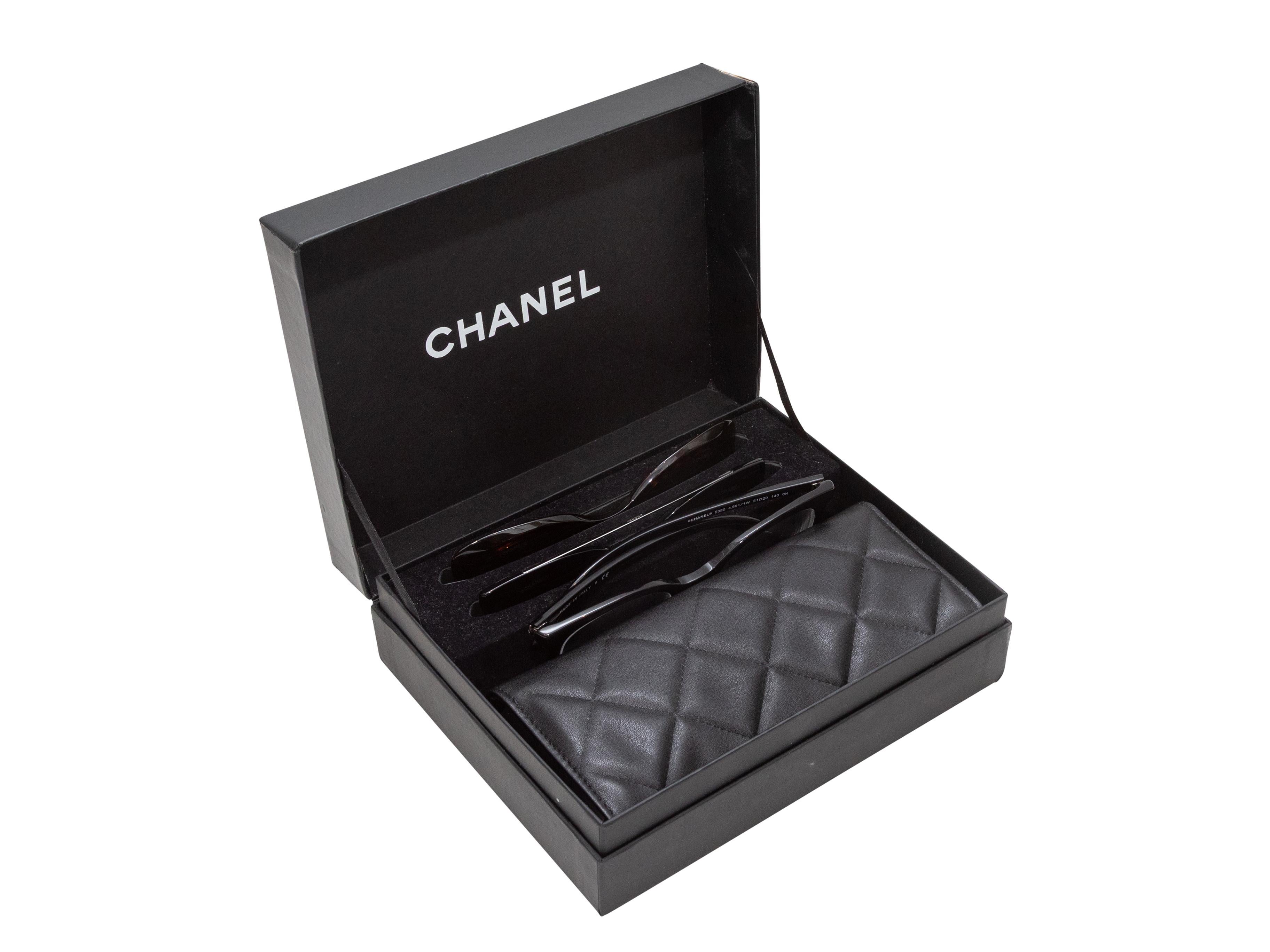 Black & Tortoiseshell Chanel Interchangeable Magnetic Sunglasses en vente 4